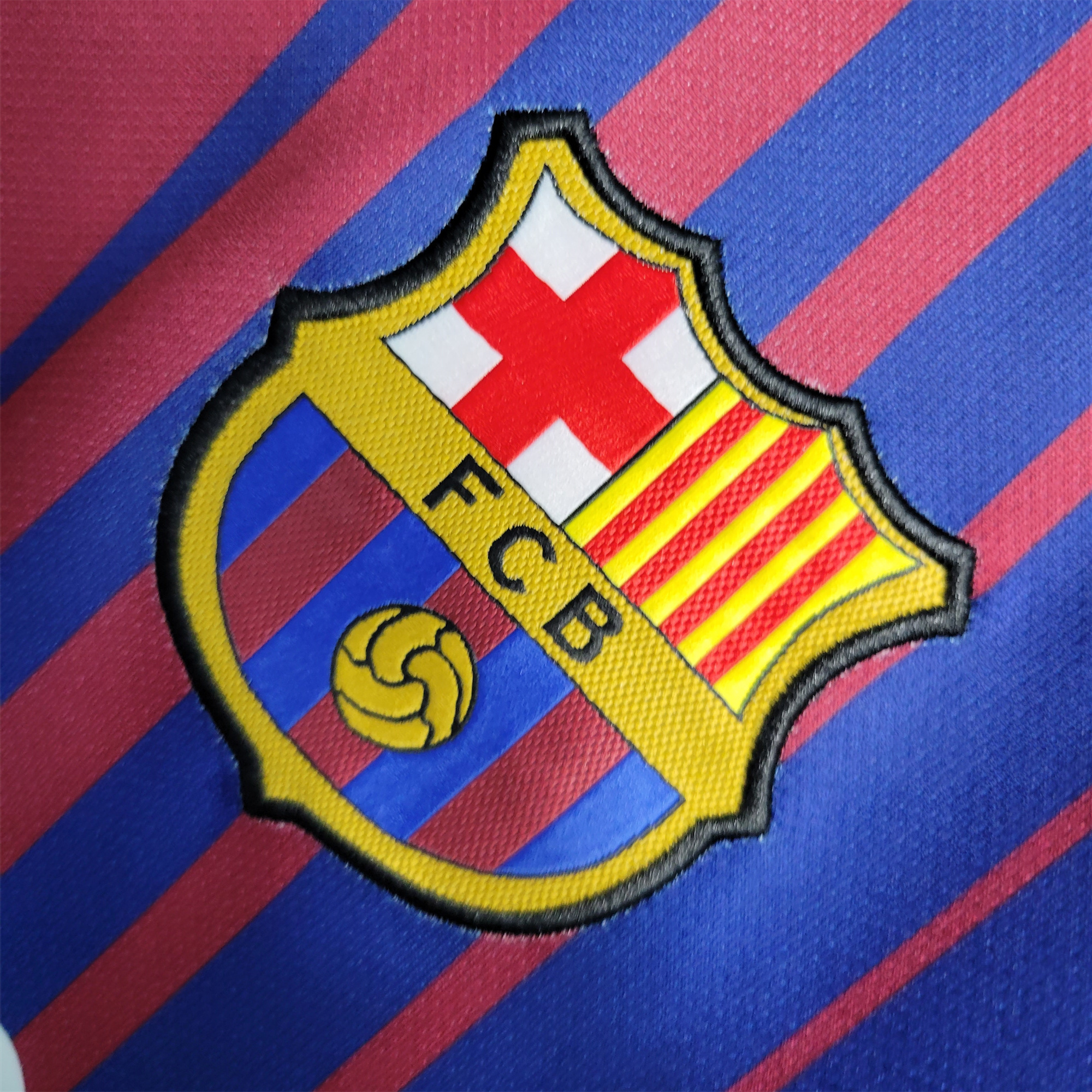 Retro Barcelona 17-18 Home Stadium Jersey - Unitedfutballjersey