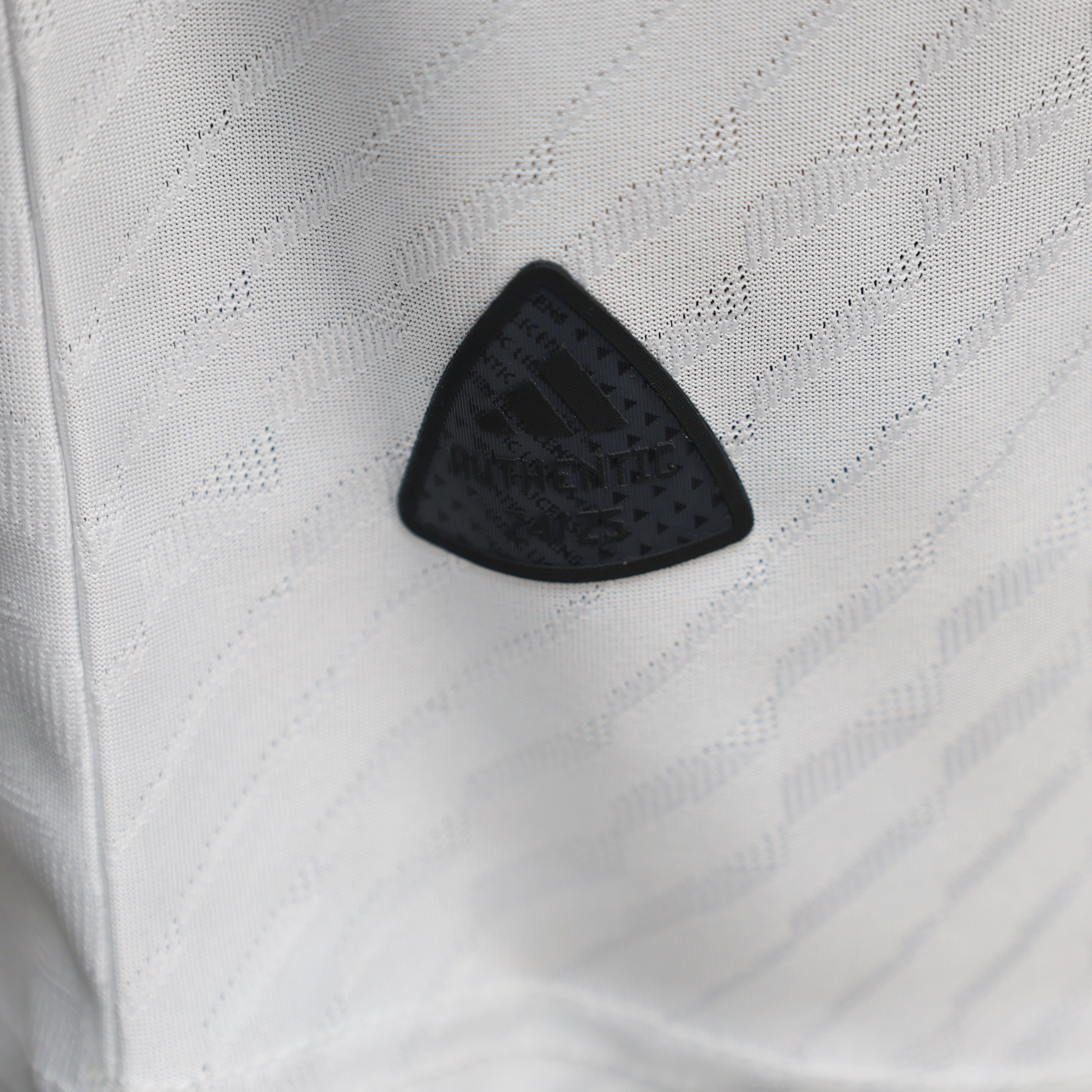 Real Madrid 23-24 Y3 White Special Edition Jersey - Player Version - Unitedfutballjersey