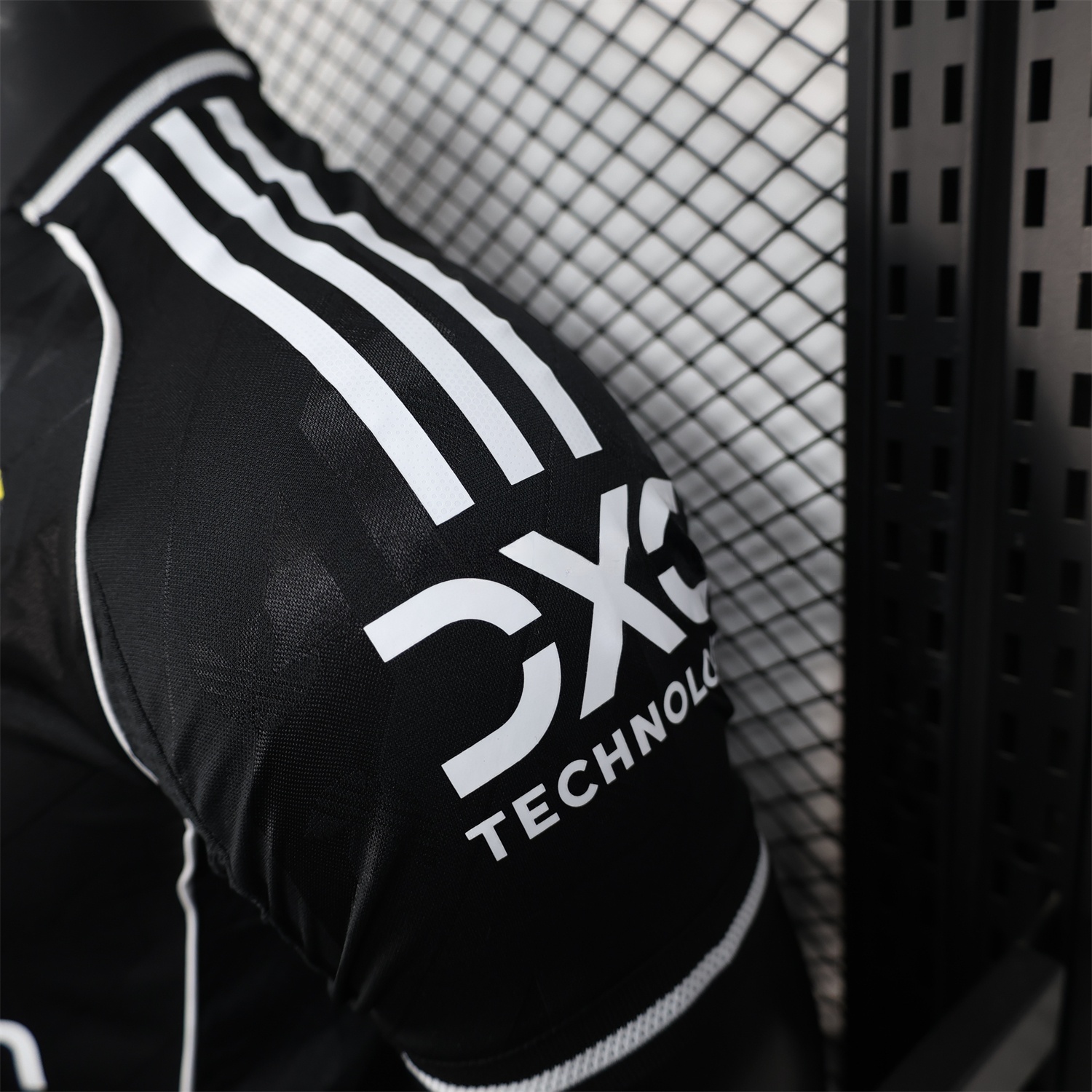 Manchester United 25-26 Black Training Jersey - Player Version - Unitedfutballjersey