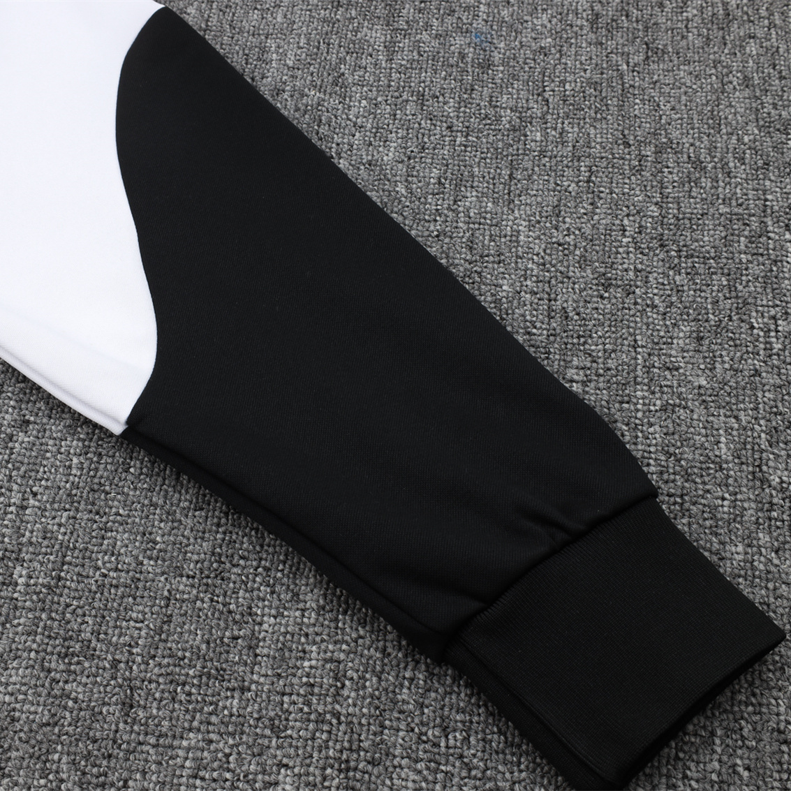 Che 23-24 Men's Training Hoodie + Pants - Black - Unitedfutballjersey