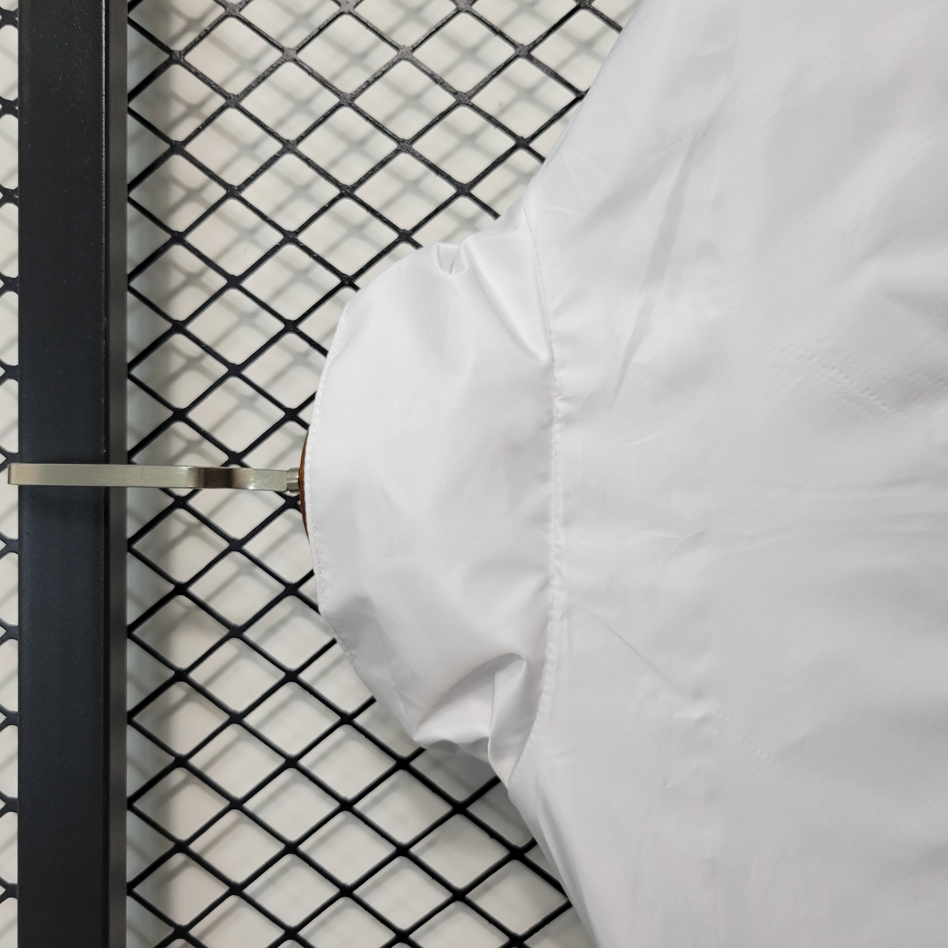 23-24 AC Milan White Windbreaker S-XXL - Unitedfutballjersey