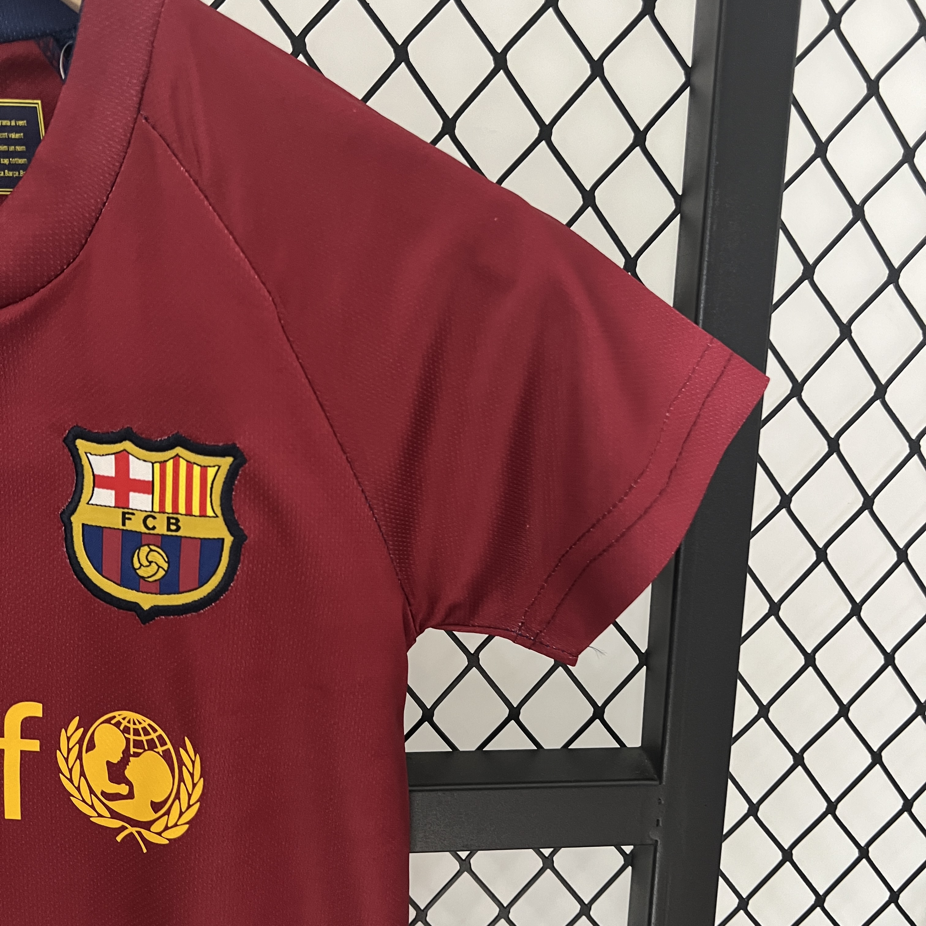 Retro Barcelona 2008-09 Home Stadium Kids Kit - Unitedfutballjersey
