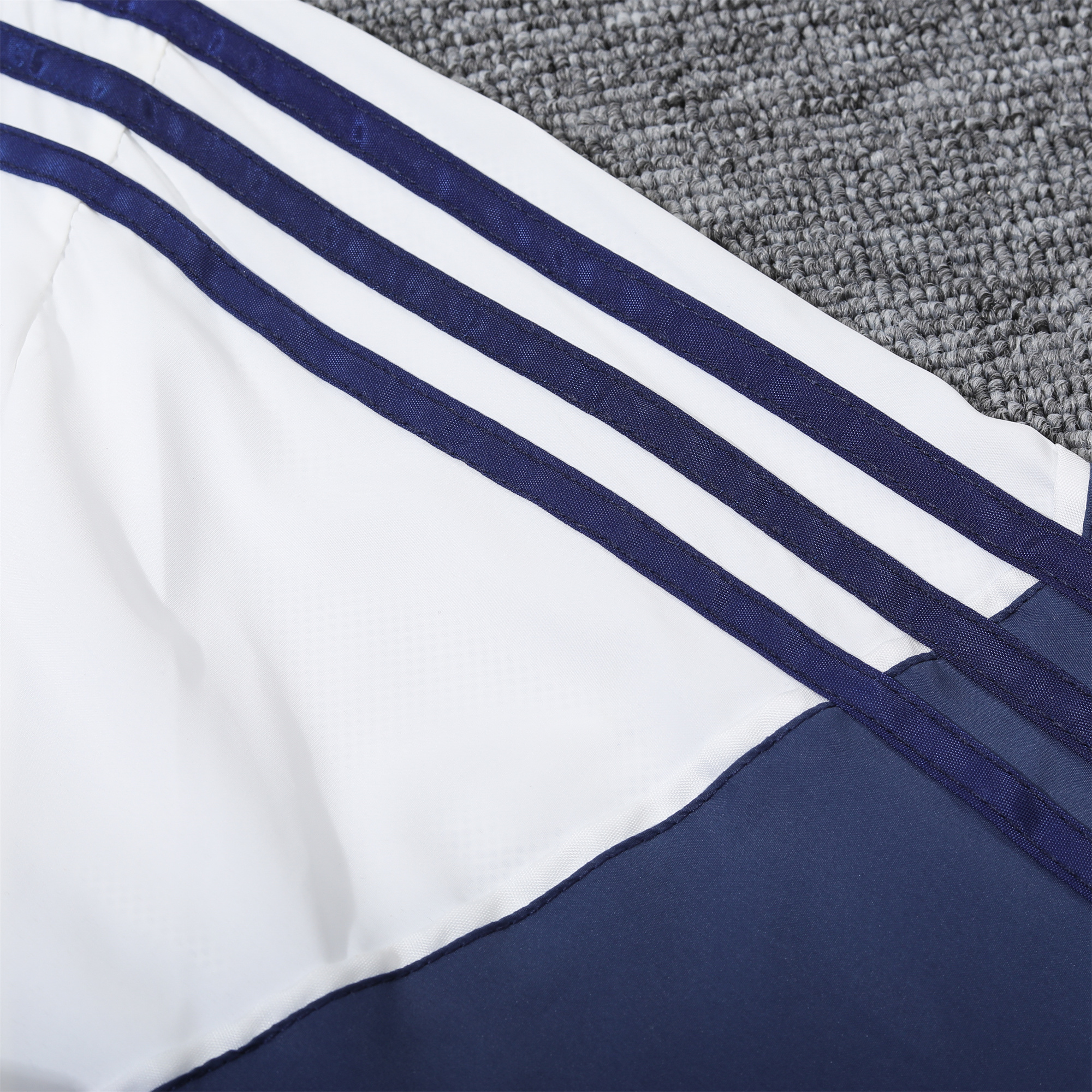 Real Madrid 24-25 White Hooded Windbreaker - Player Version - Unitedfutballjersey