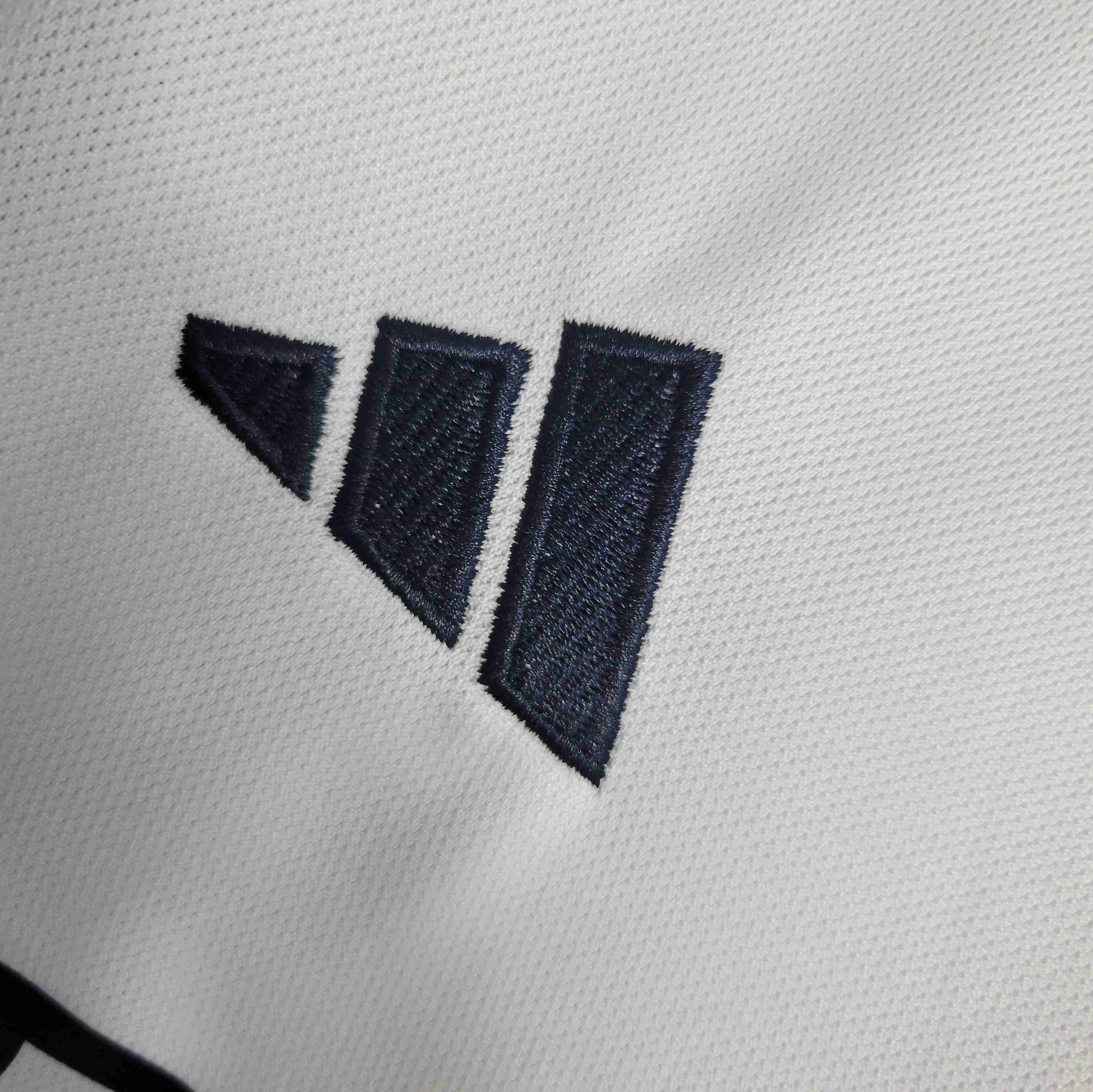 23-24 Real Madrid Home Long Sleeve Jersey - Fans Version - Unitedfutballjersey