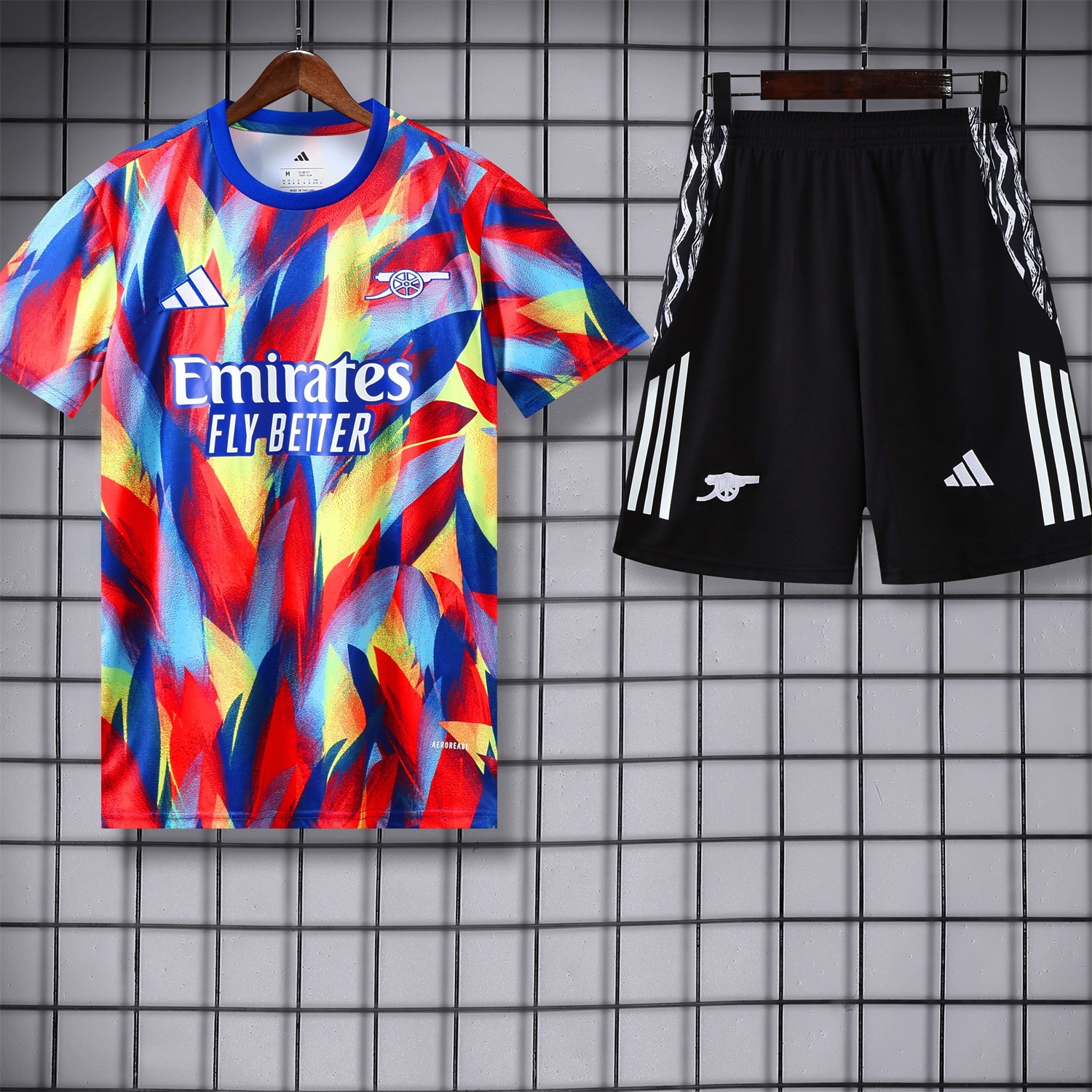Arsenal 25-26 Short-Sleeve Training Set - Colorful Festival Top and Black Shorts - Unitedfutballjersey