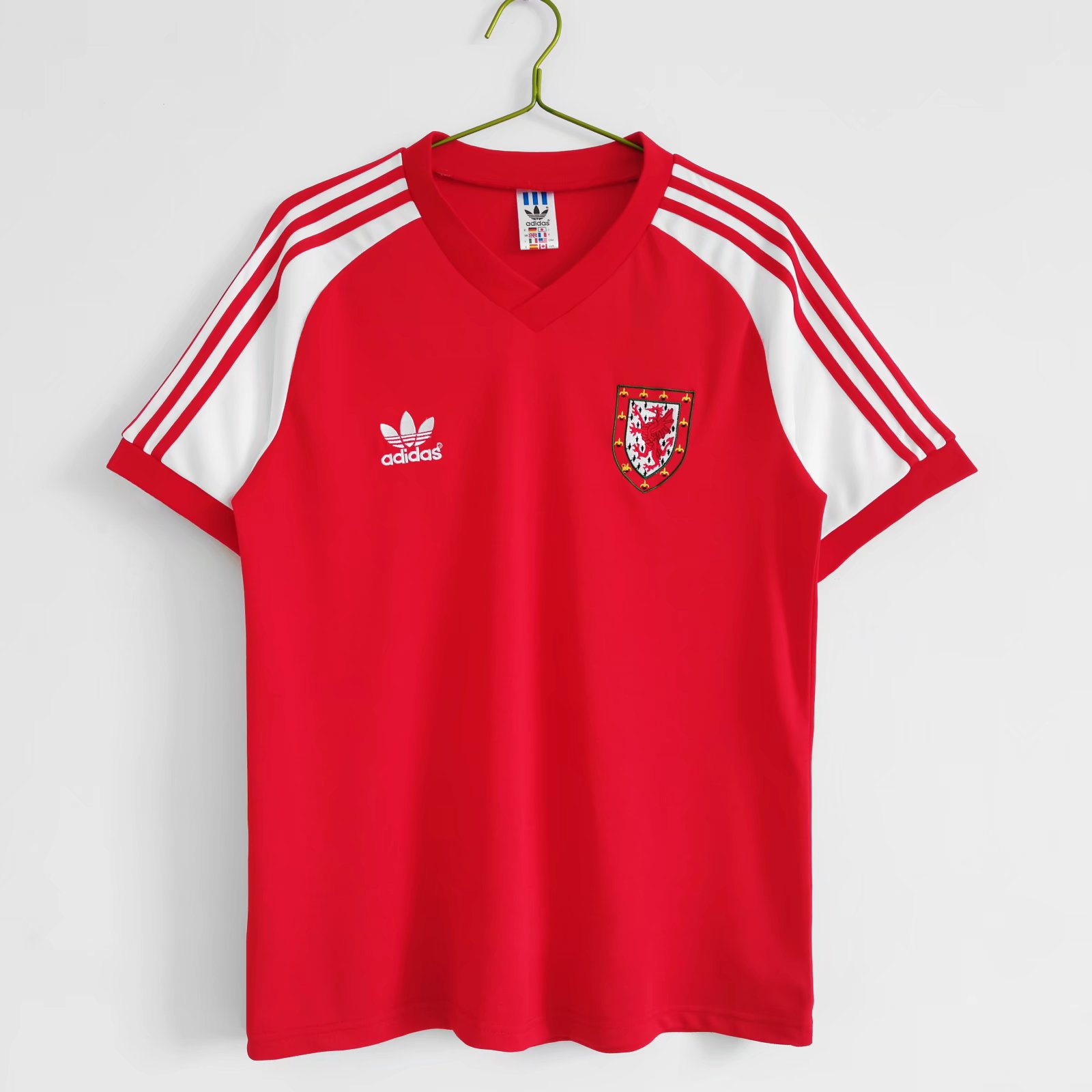 Retro Wales 1982 Home Stadium Jersey - Unitedfutballjersey