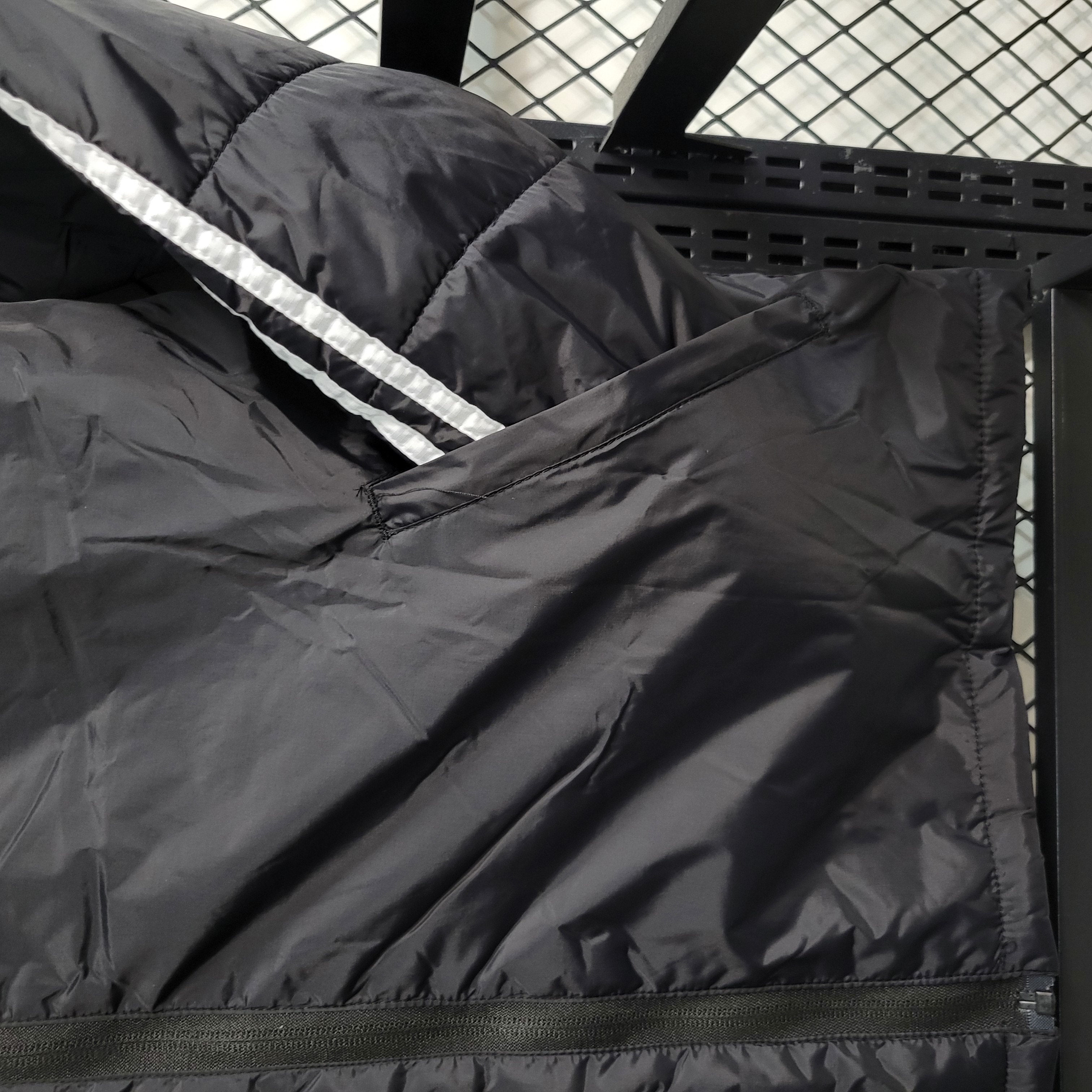 Bayern Munich 23-24 Men's Hooded Thermal Cotton Jacket Black - Unitedfutballjersey