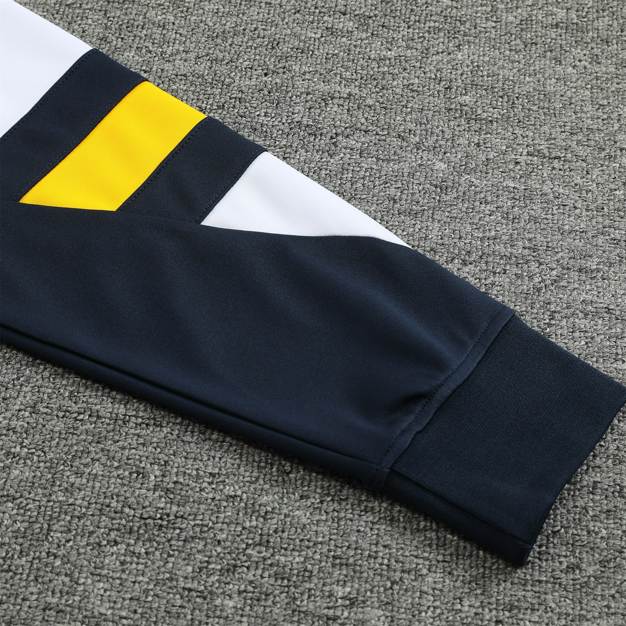 Real Madrid 23-24 Long Sleeve Training Set - Unitedfutballjersey