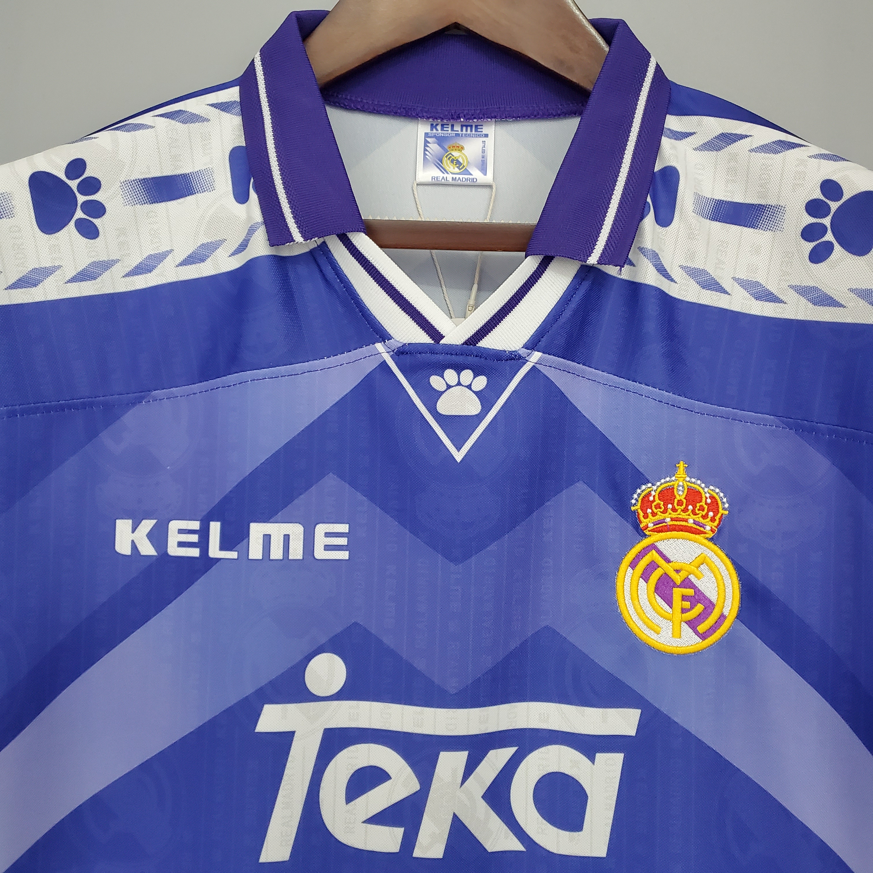 Retro Real Madrid 1996-97 Away Jersey - Unitedfutballjersey