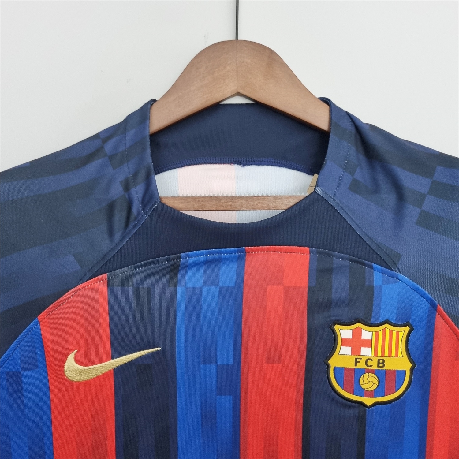 Retro Barcelona 22-23 Home Jersey - Unitedfutballjersey
