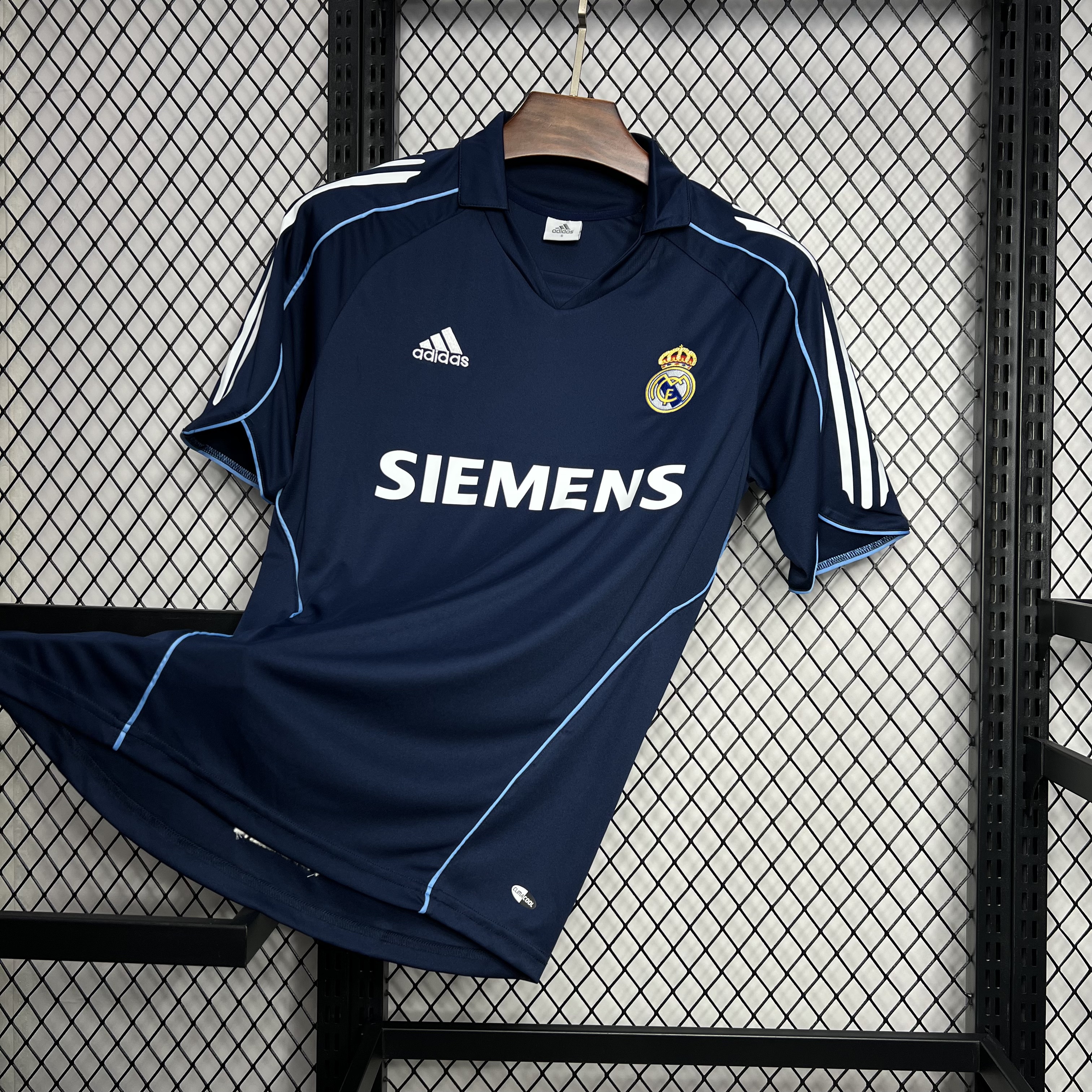 Retro Real Madrid 05-06 Away Jersey - Unitedfutballjersey
