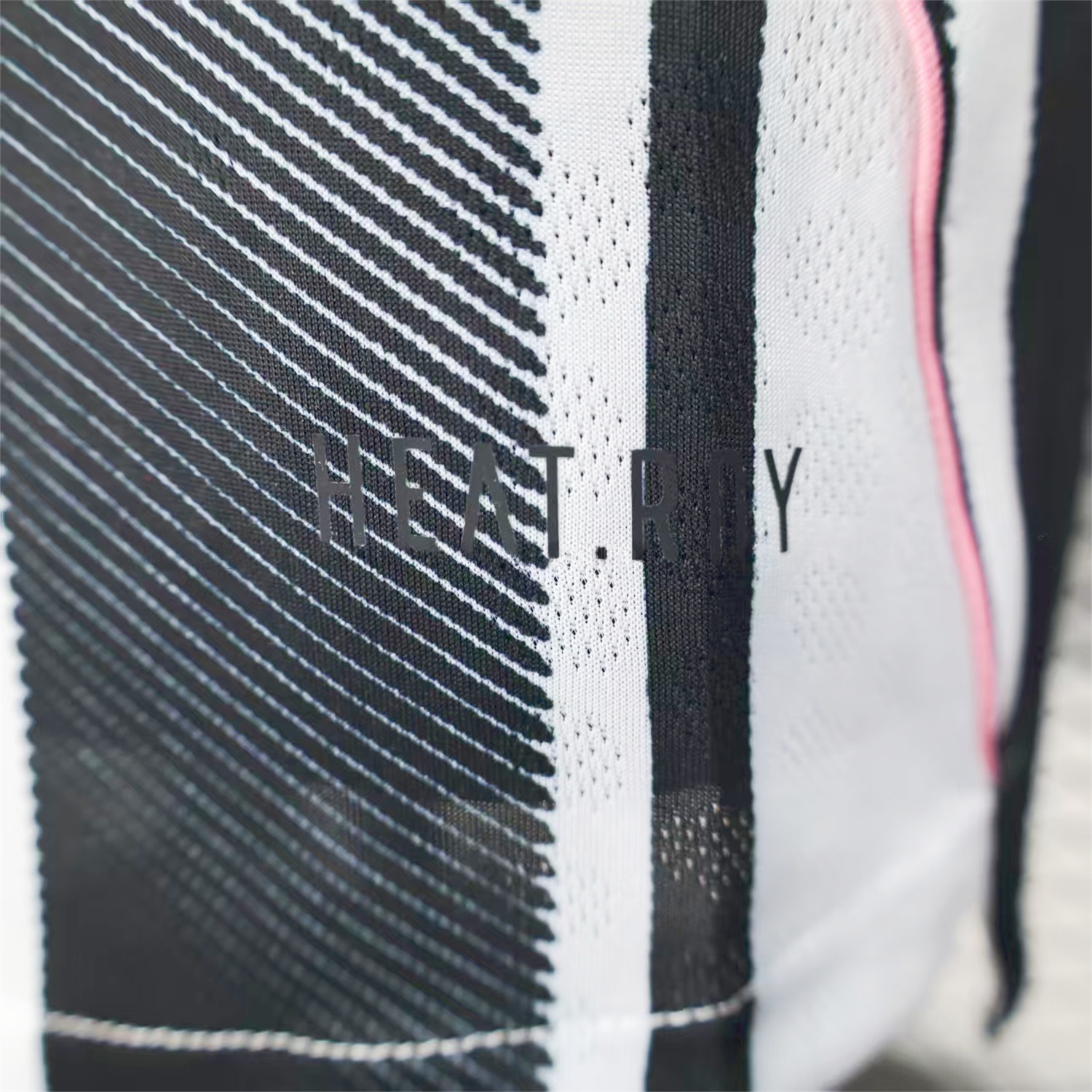 Juventus 25-26 Home Unsponsored Long Sleeves Jersey - Player Version - Unitedfutballjersey