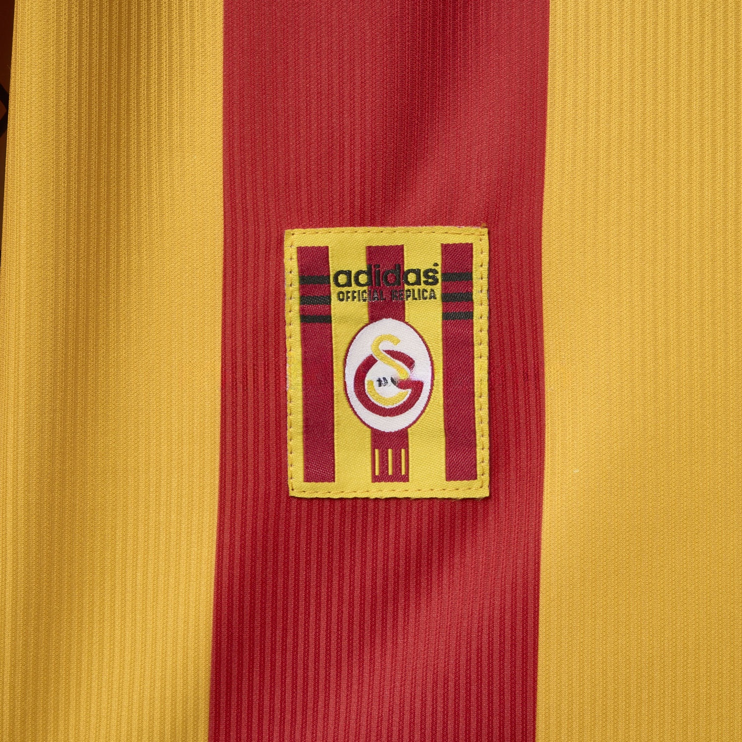 Retro Galatasaray 1999-00 Home Long Sleeves Jersey - Unitedfutballjersey