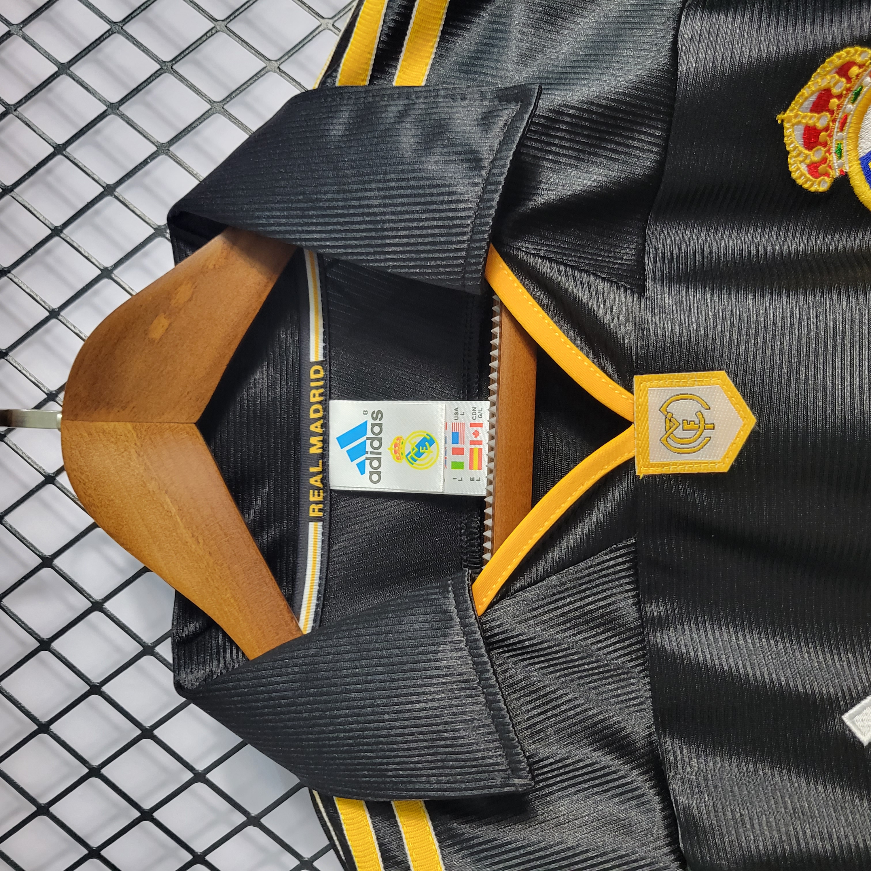 Retro Real Madrid 1999-01 Third Jersey - Unitedfutballjersey