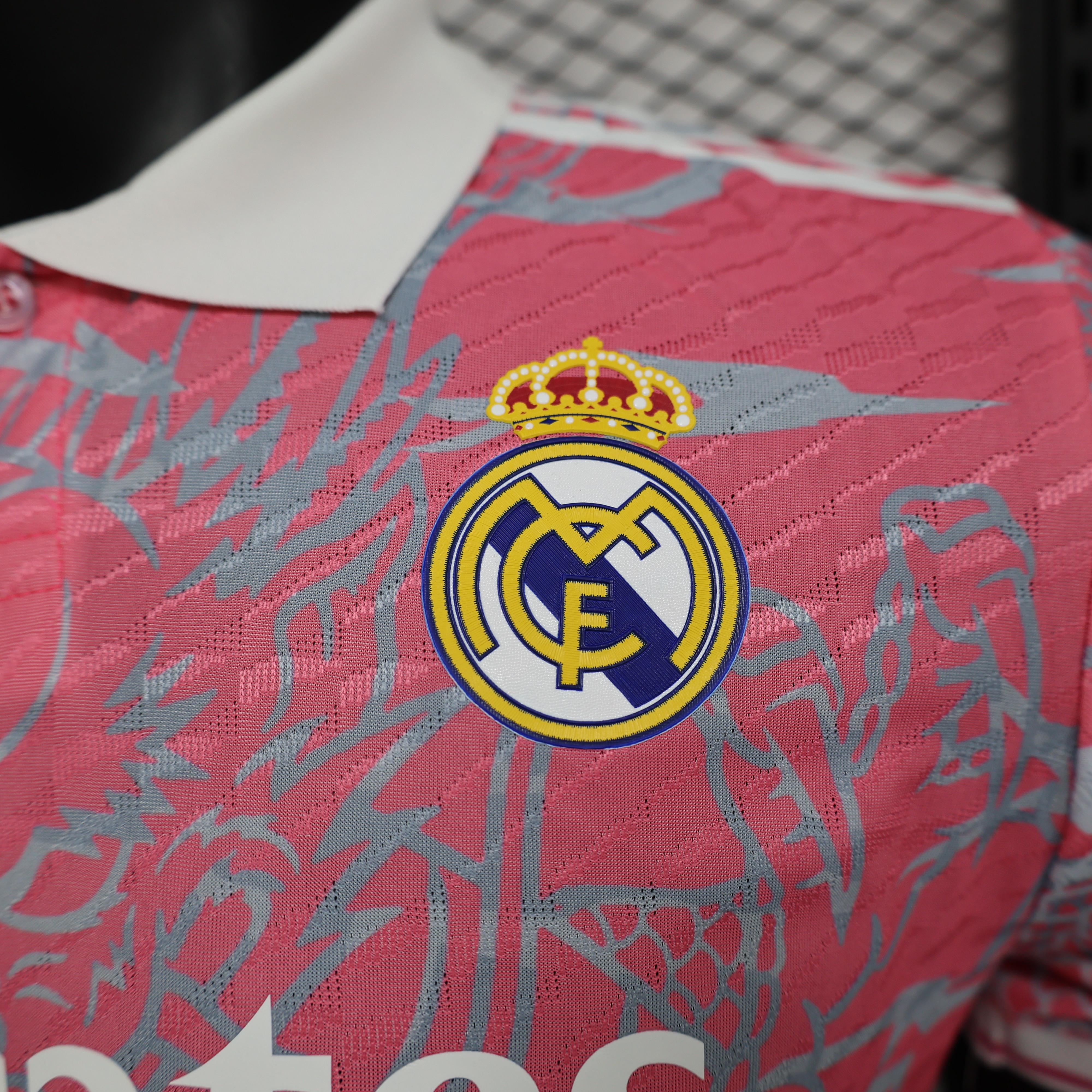 Real Madrid 24-25 Pink Loong Special Edition Jersey - Player Version - Unitedfutballjersey