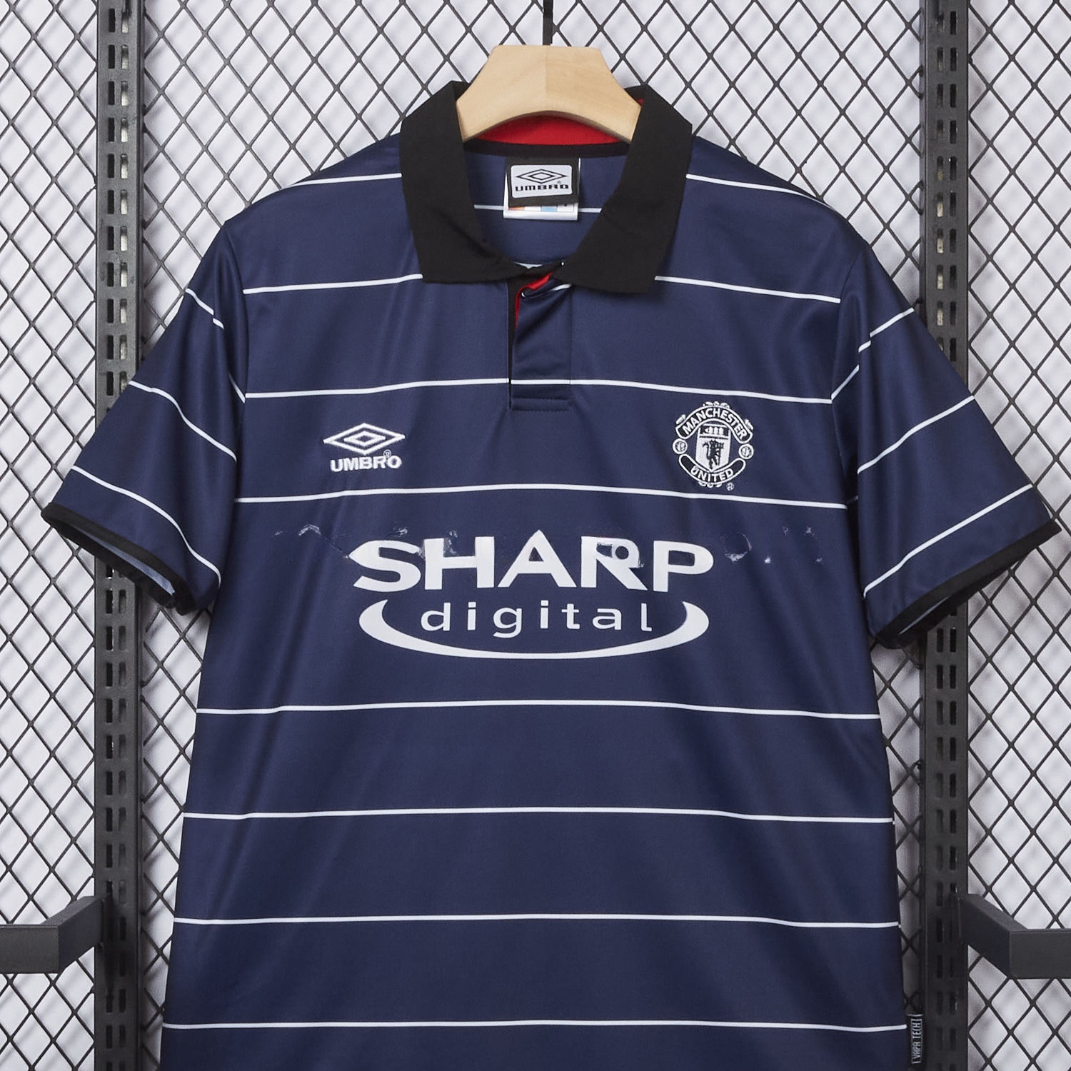 Retro Manchester United 1999-00 Third Jersey - Unitedfutballjersey