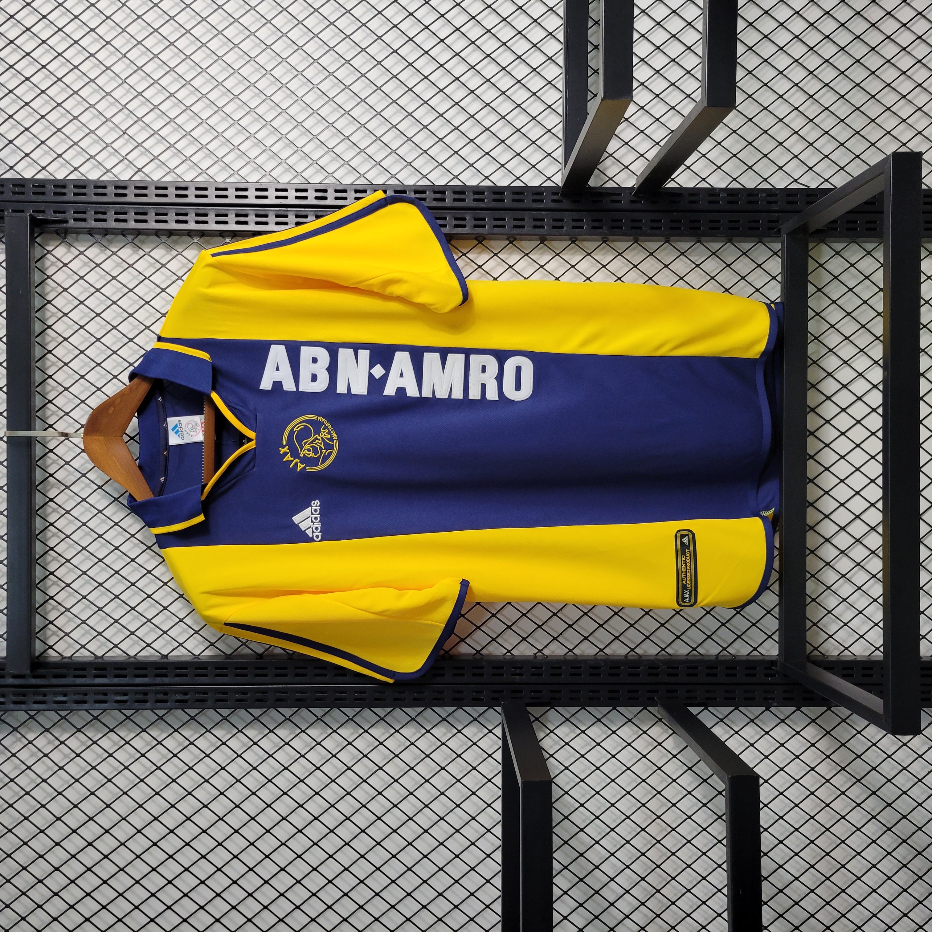 Retro Ajax 2000-01 Away Jersey - Unitedfutballjersey