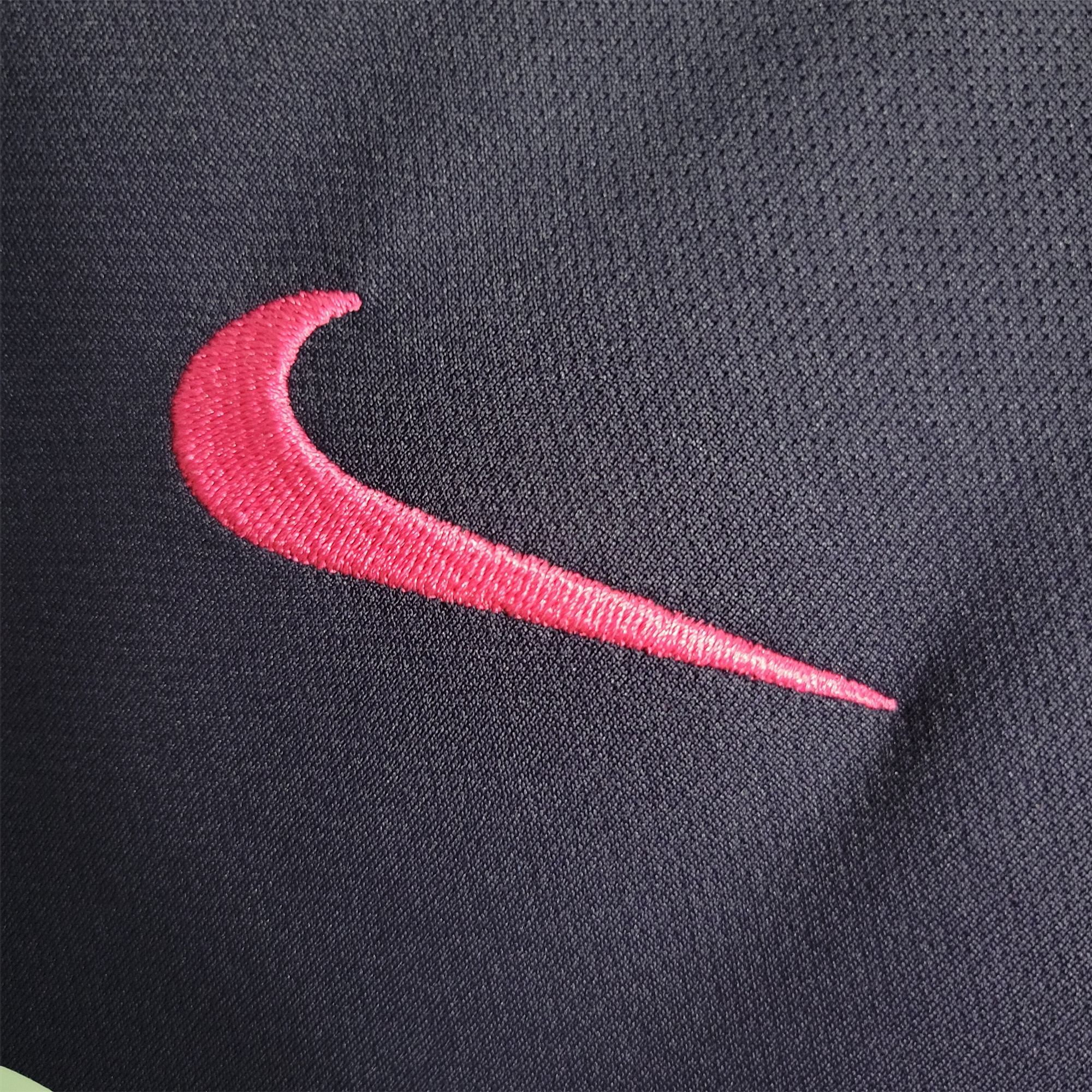 Retro Barcelona 16-17 Away Stadium Jersey - Unitedfutballjersey