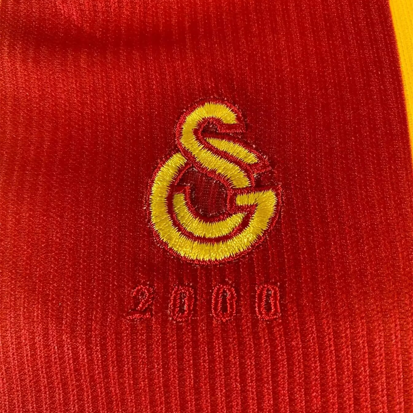 Retro Galatasaray 1999-00 Home Jersey - Unitedfutballjersey