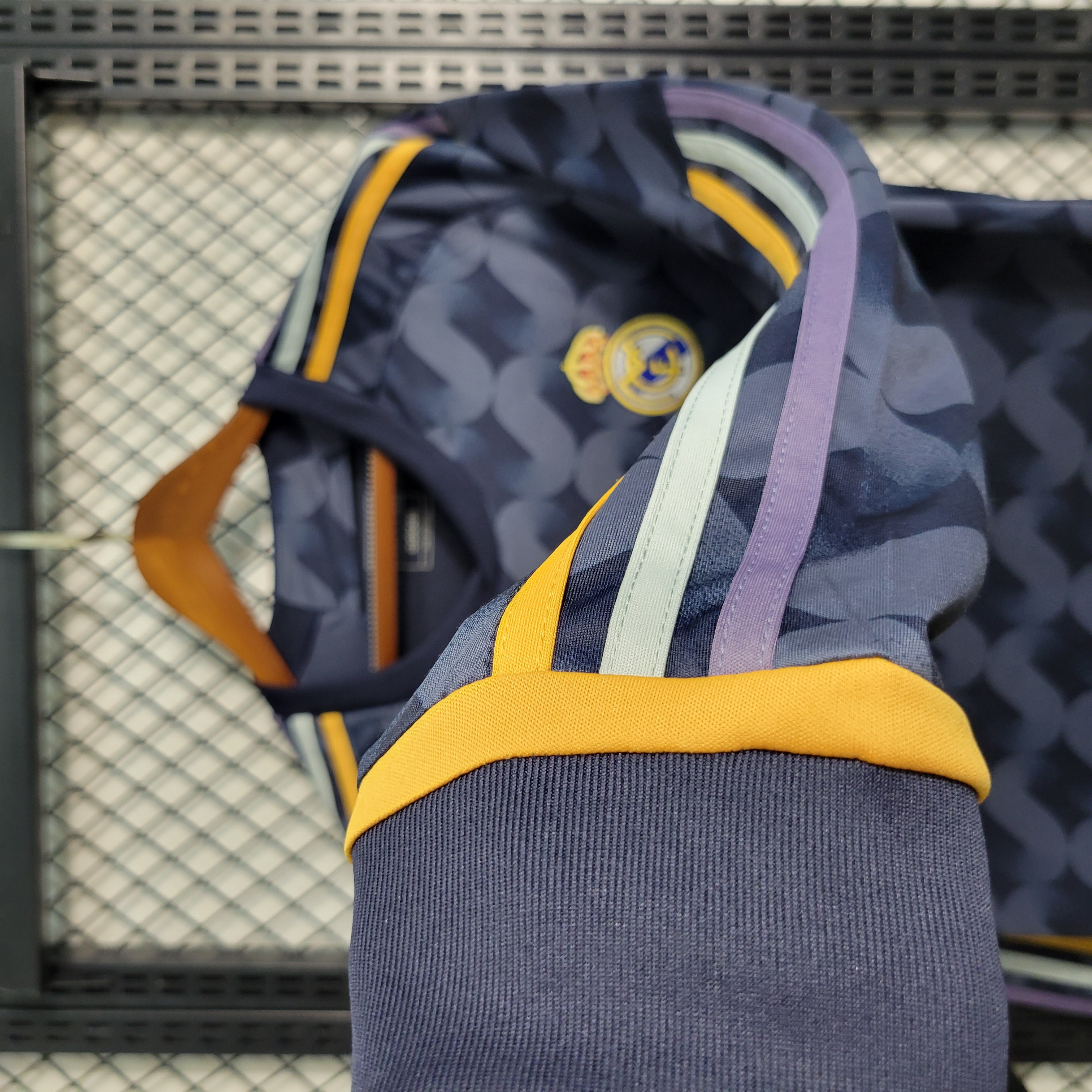 Real Madrid 23-24 Away Long Sleeve Jersey - Fans Version - Unitedfutballjersey