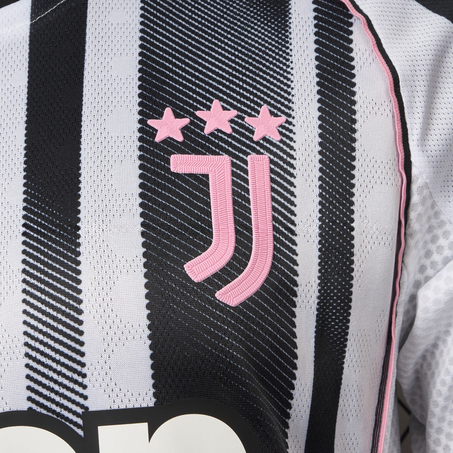 Juventus 25-26 Home Jersey With Chest Patch - Player Version - Unitedfutballjersey