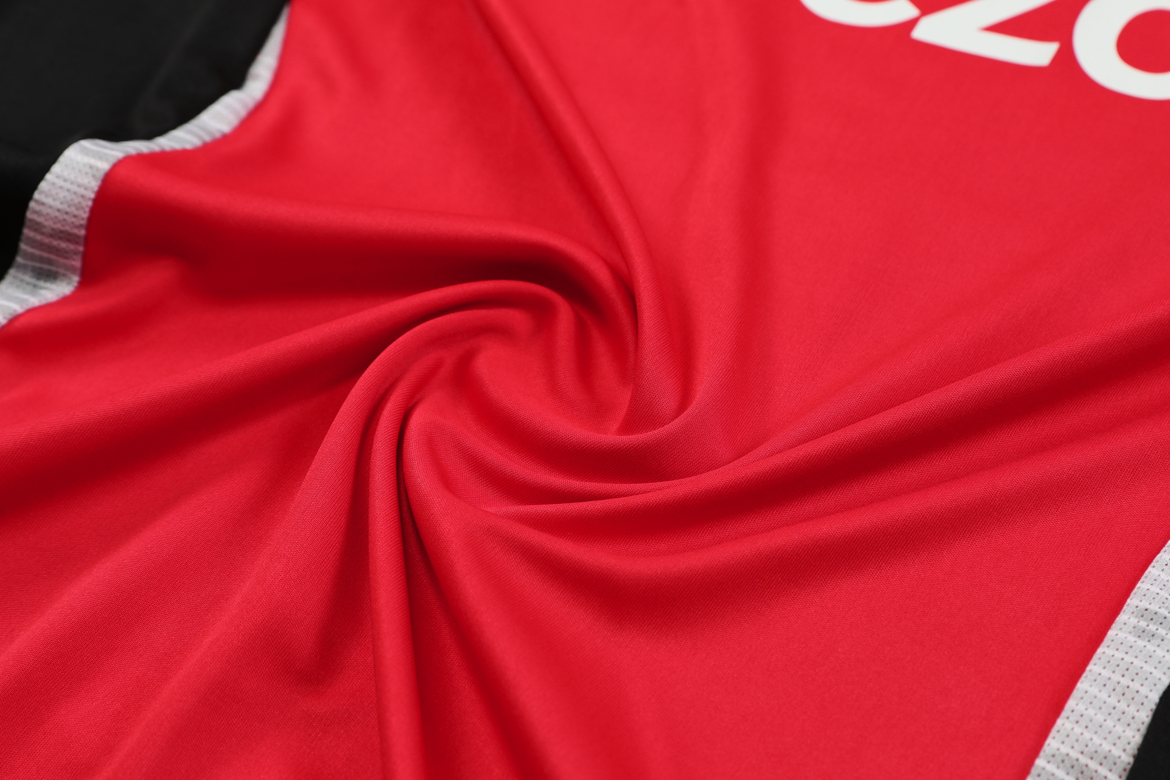 Manchester United 24-25 Short-Sleeve Training Kids Kit - Red Top and Black Shorts - Unitedfutballjersey