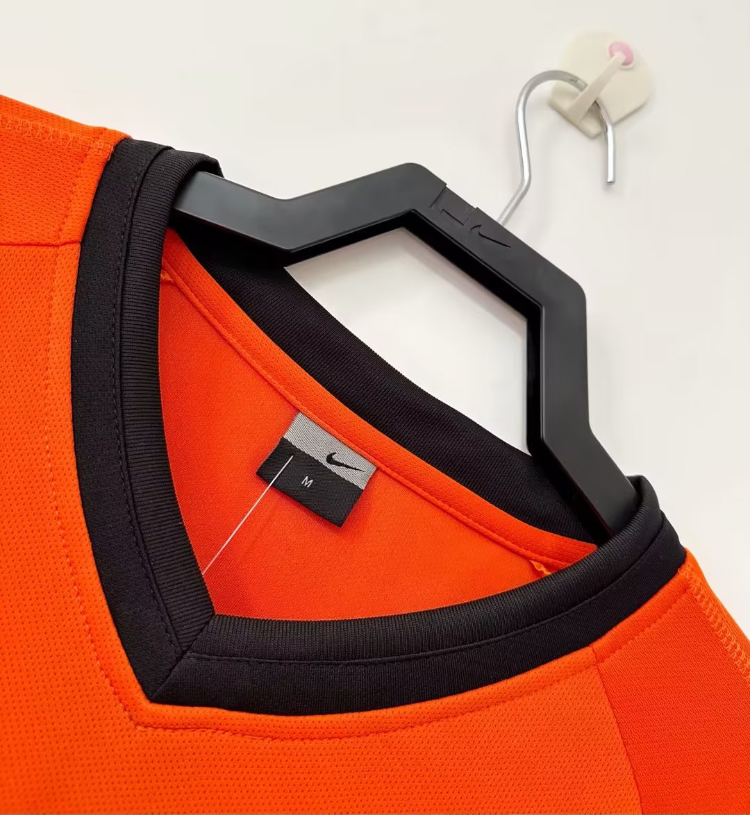 Retro Netherlands 2000 Home Stadium Jersey - Unitedfutballjersey