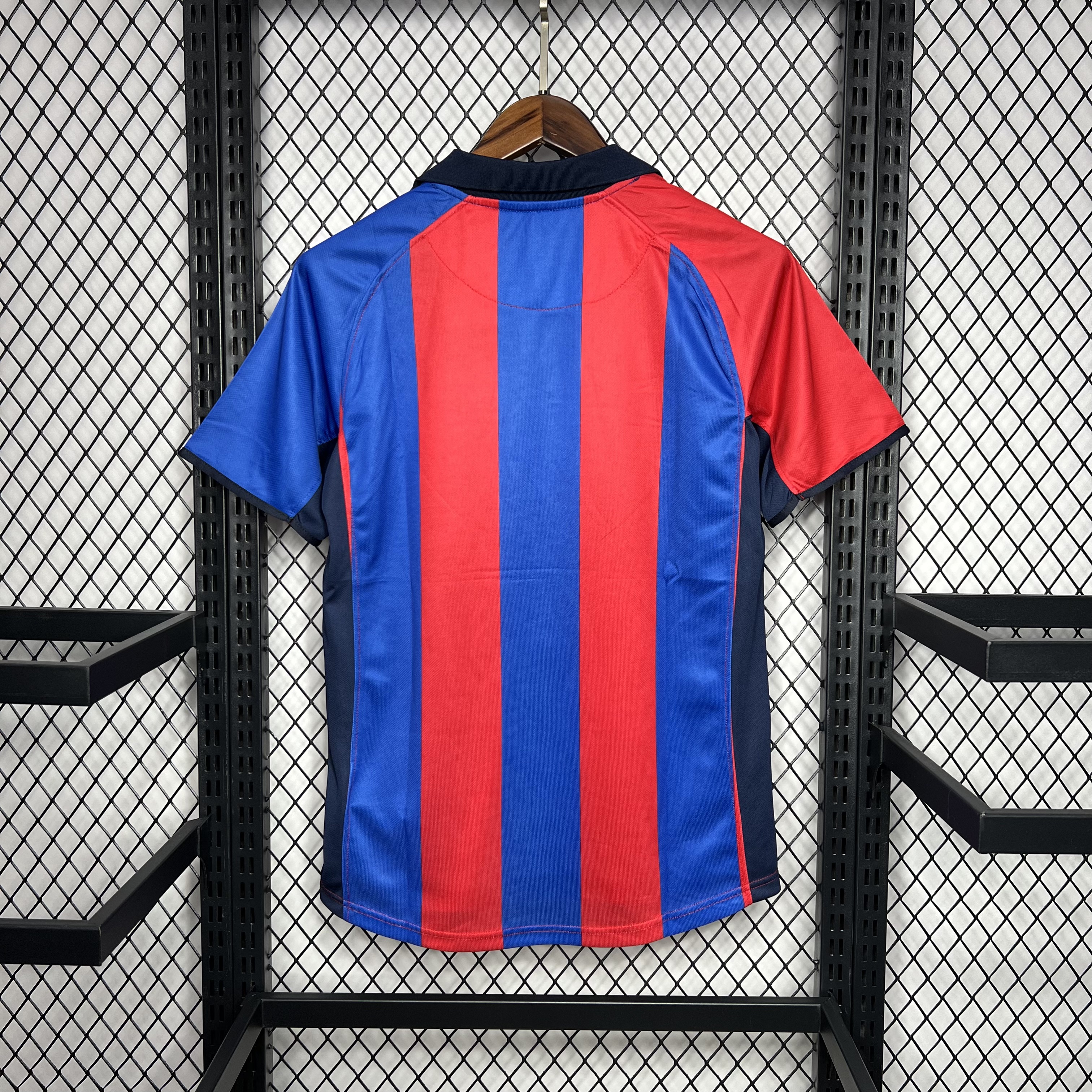 Retro Barcelona 01-02 Home Stadium Jersey - Unitedfutballjersey