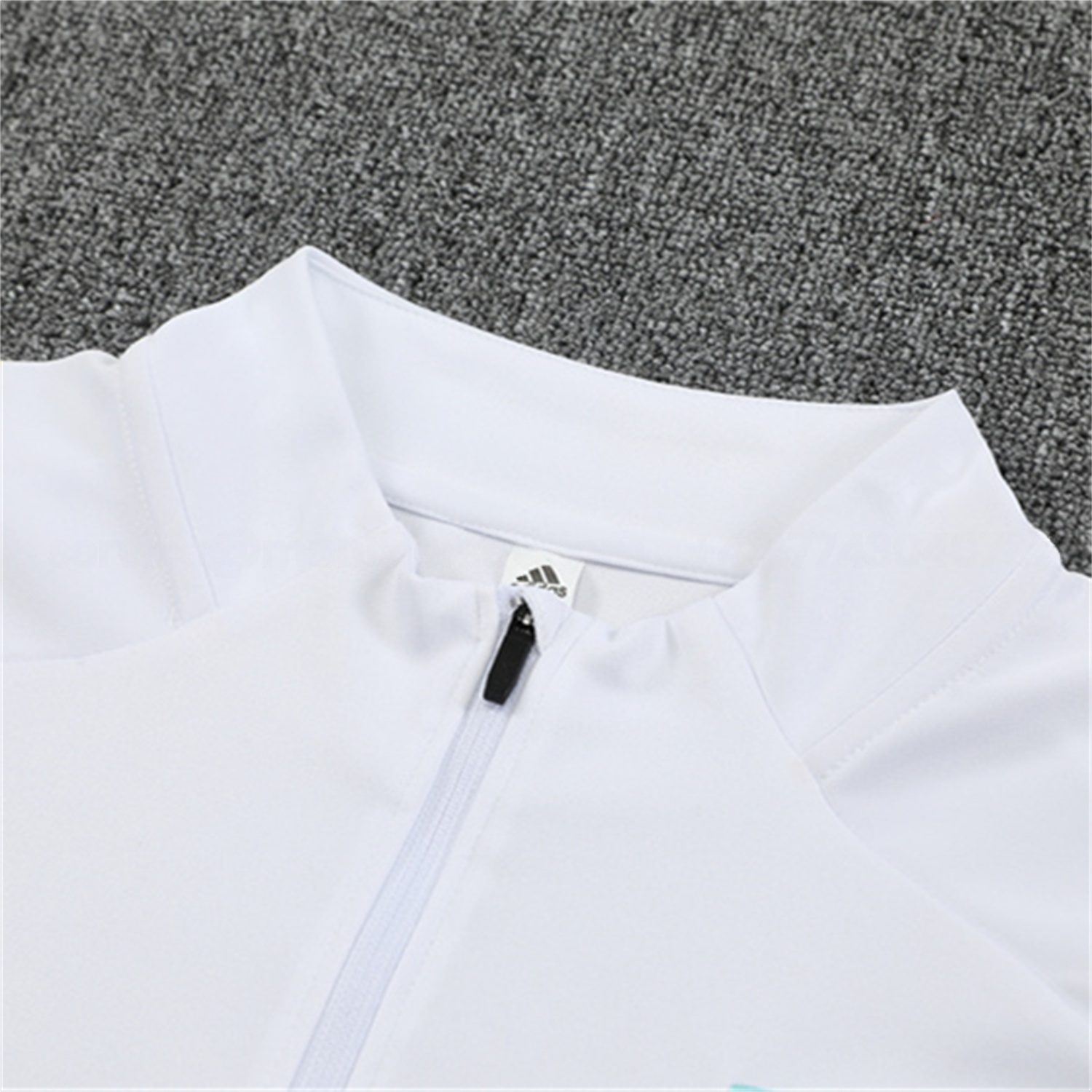 Juventus 25-26 Kids Long Sleeve Training Set - White Top and Black Pants - Unitedfutballjersey