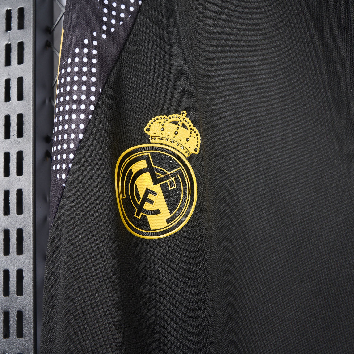 Real Madrid 24-25 Black Training Pants - Player Version - Unitedfutballjersey