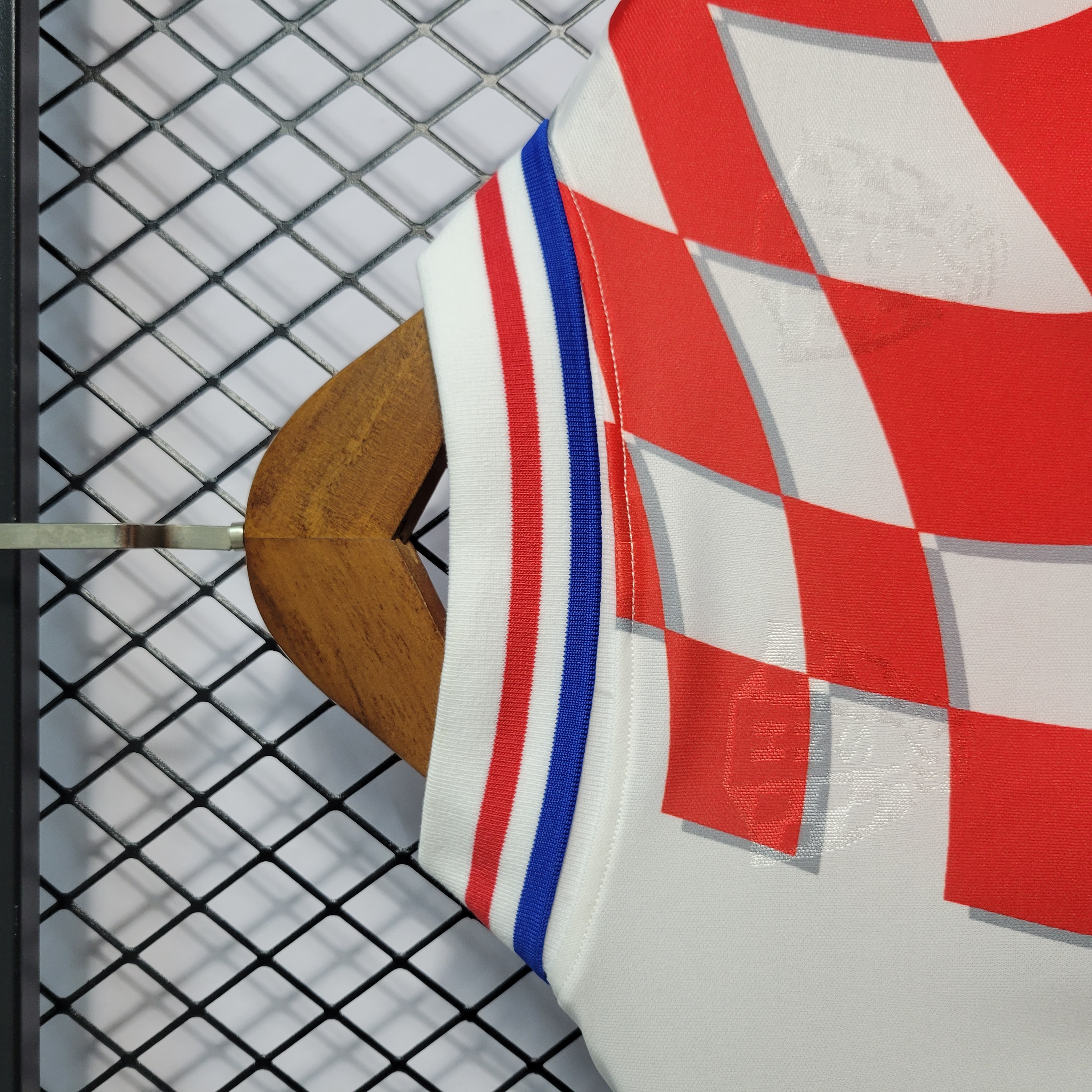 Retro Croatia 1998 Home Stadium Jersey - Unitedfutballjersey