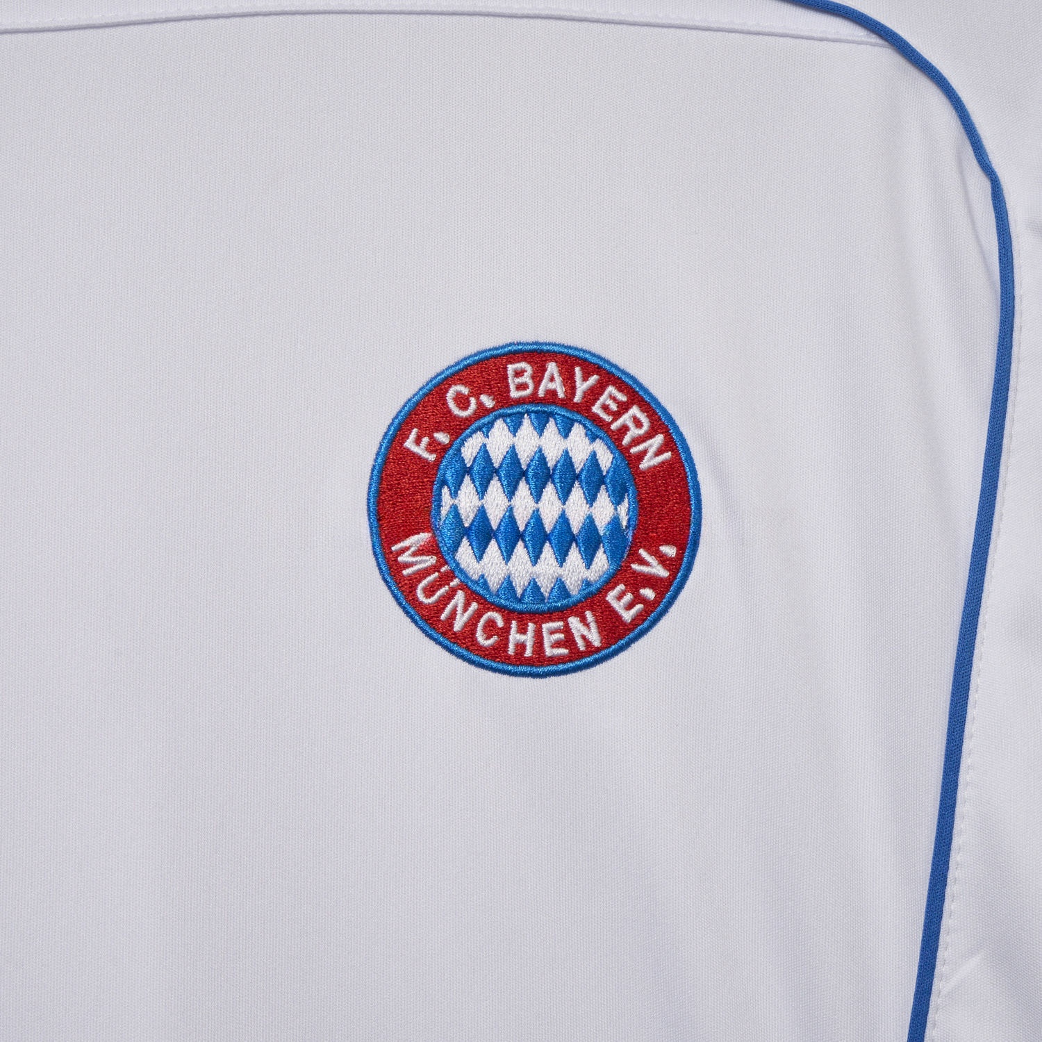 Bayern Munich 25-26 Urban Purist Throwback White Jersey - Fans Version - Unitedfutballjersey