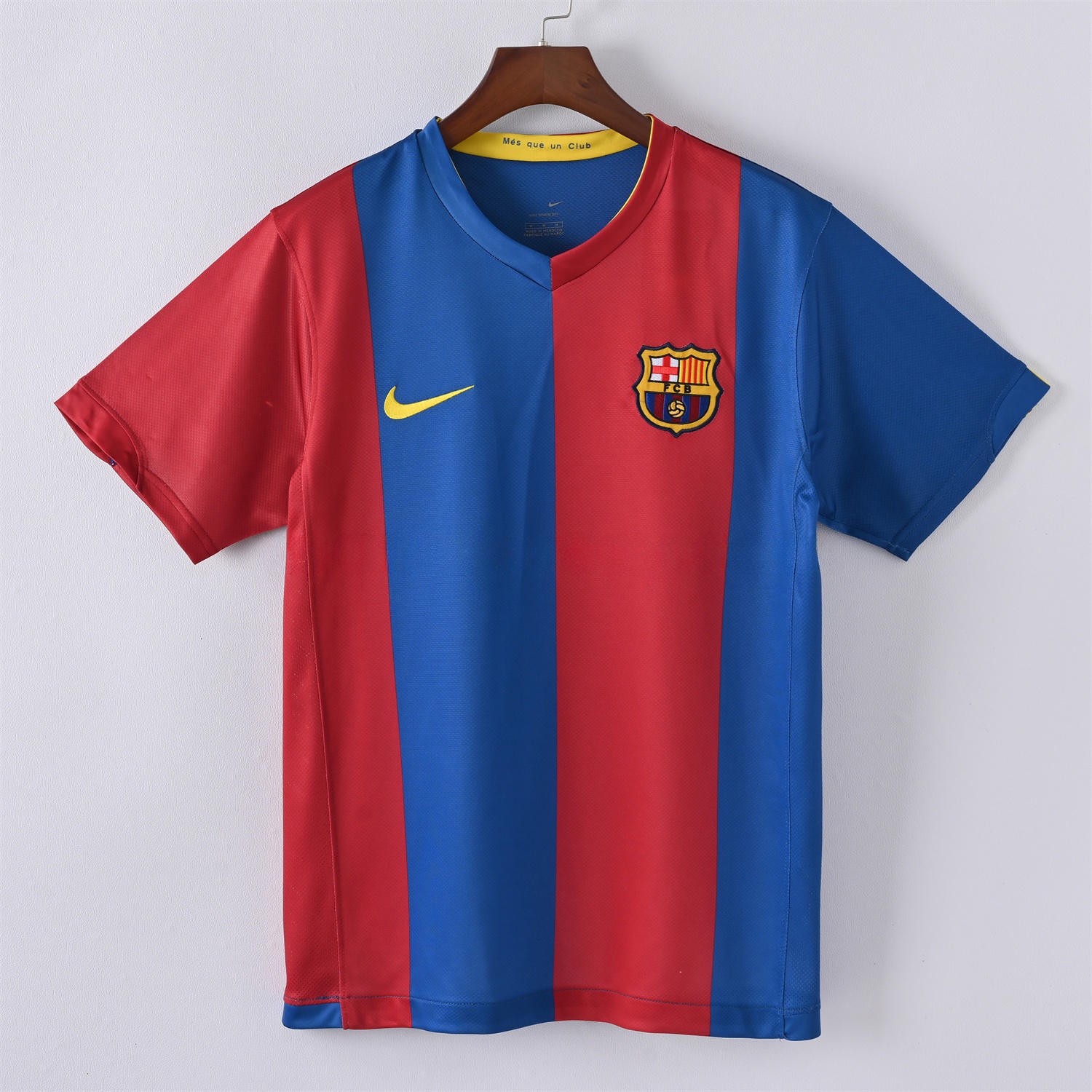 Retro Barcelona 06-07 Home Unsponsored Jersey - Unitedfutballjersey