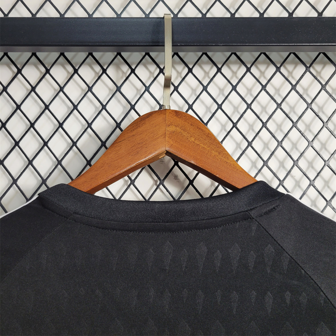 Real Madrid 23-24 Black Goalkeeper Jersey - Fans Version - Unitedfutballjersey