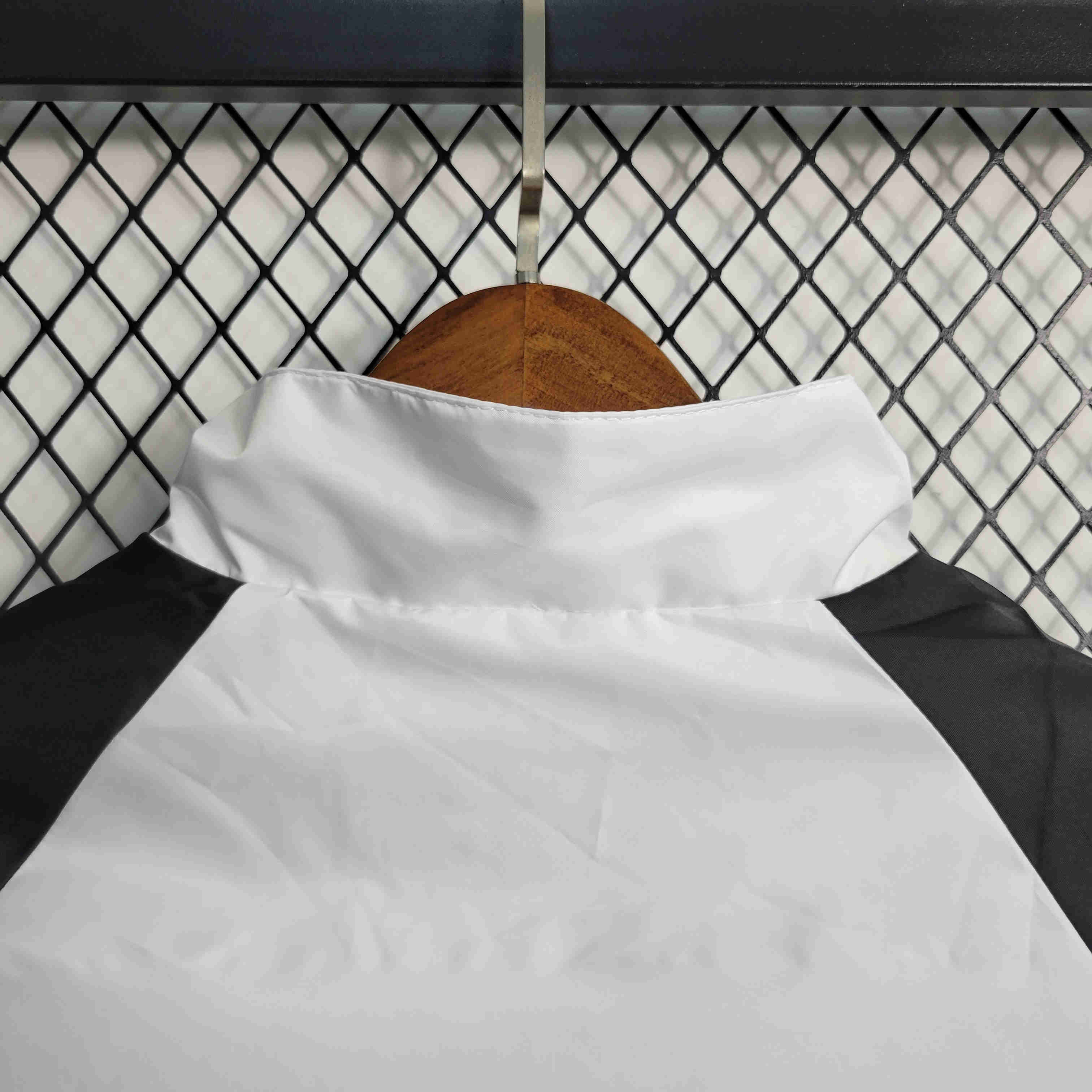 23-24 Real Madrid White Windbreaker - Unitedfutballjersey