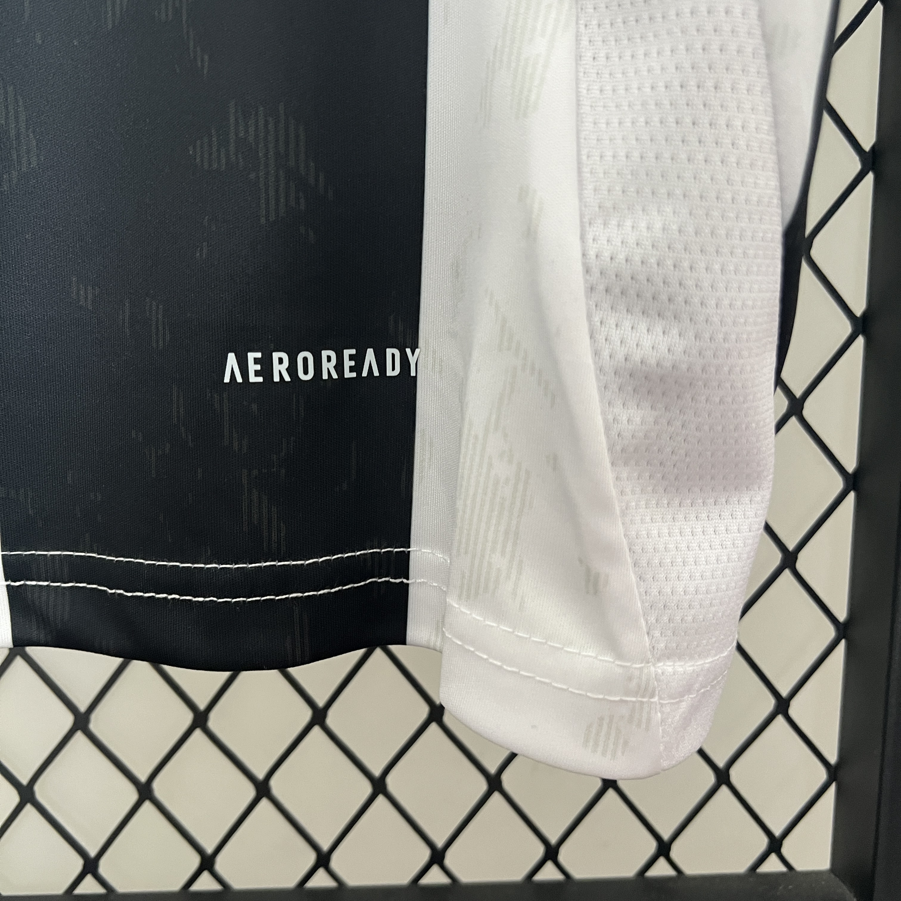 Juventus 24-25 Home Stadium Jersey - Fans Version - Unitedfutballjersey