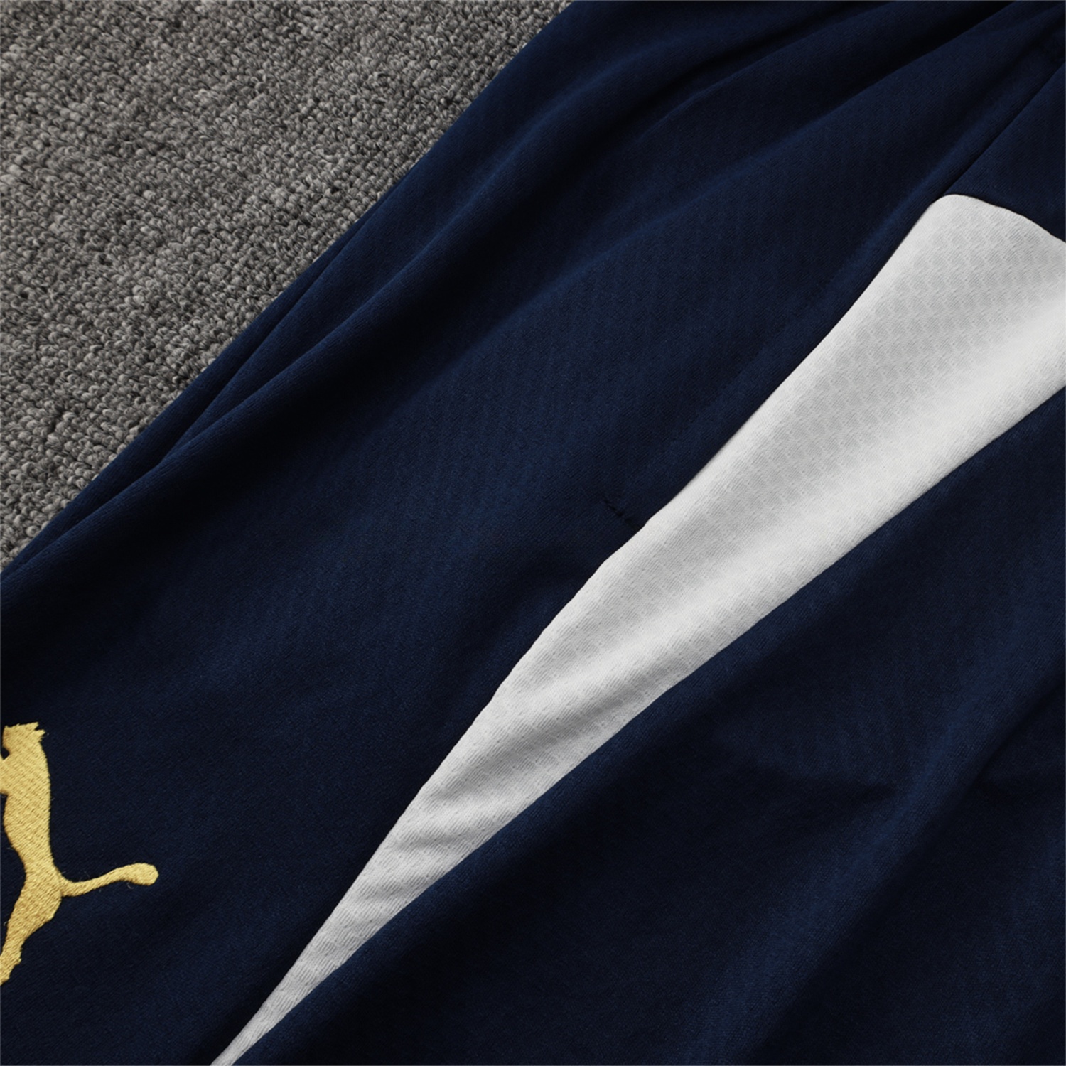 Portugal 25-26 Short-Sleeve Training Set - Off White Top and Deep Blue Shorts - Unitedfutballjersey