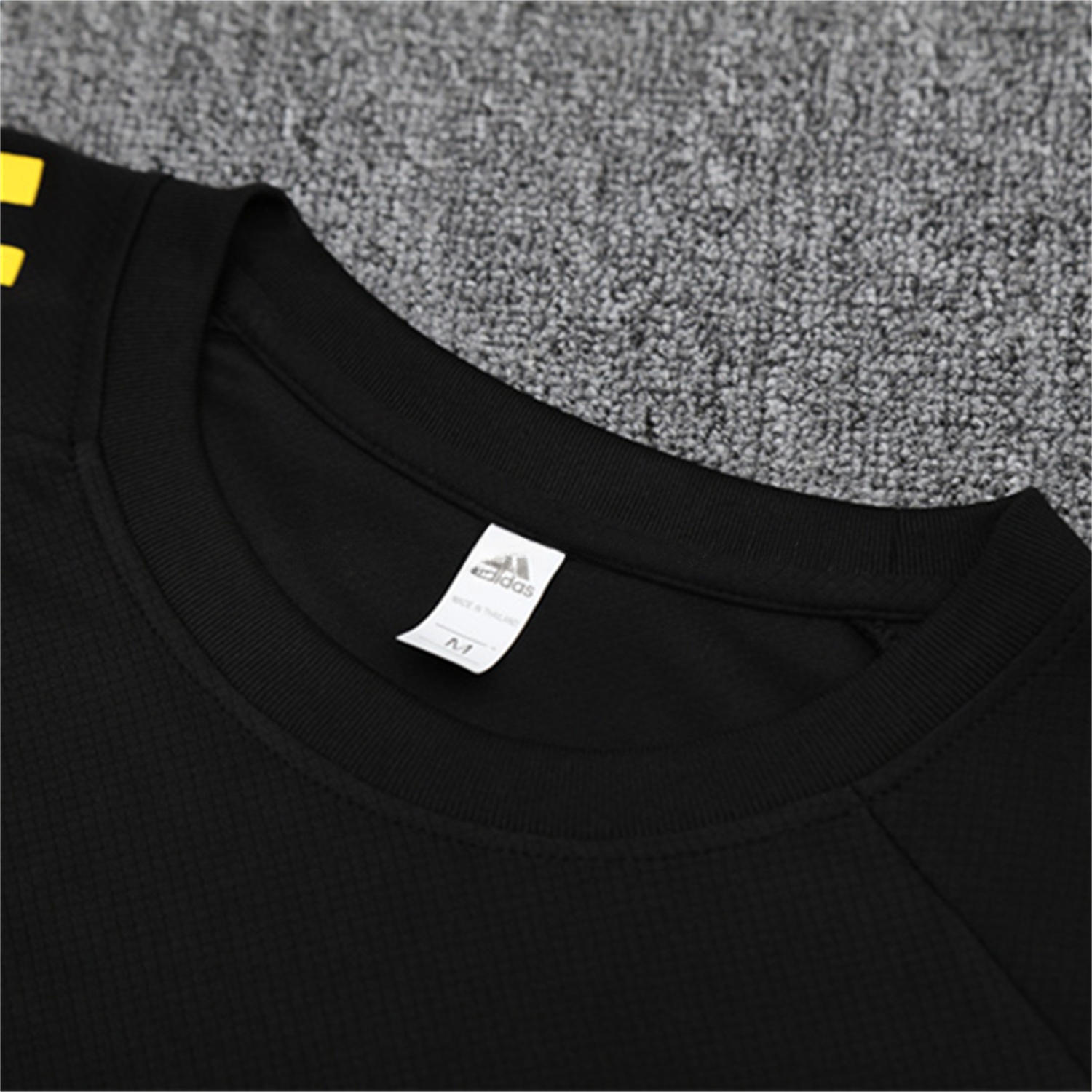 Manchester United 25-26 Kids Short-Sleeve Training Set - Black Top & Black shorts - Unitedfutballjersey