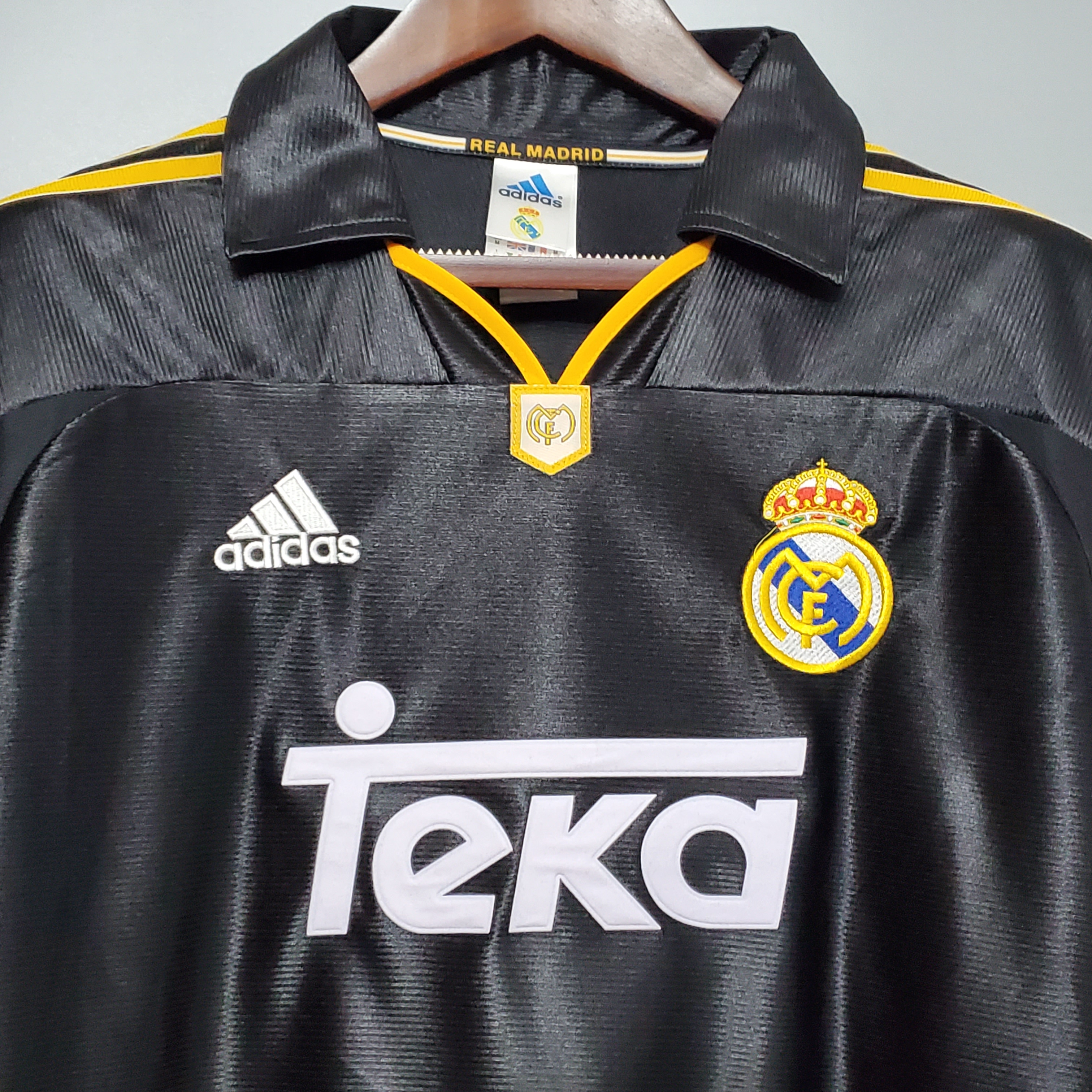 Real Madrid Retro 98-99 Away Jersey - Unitedfutballjersey