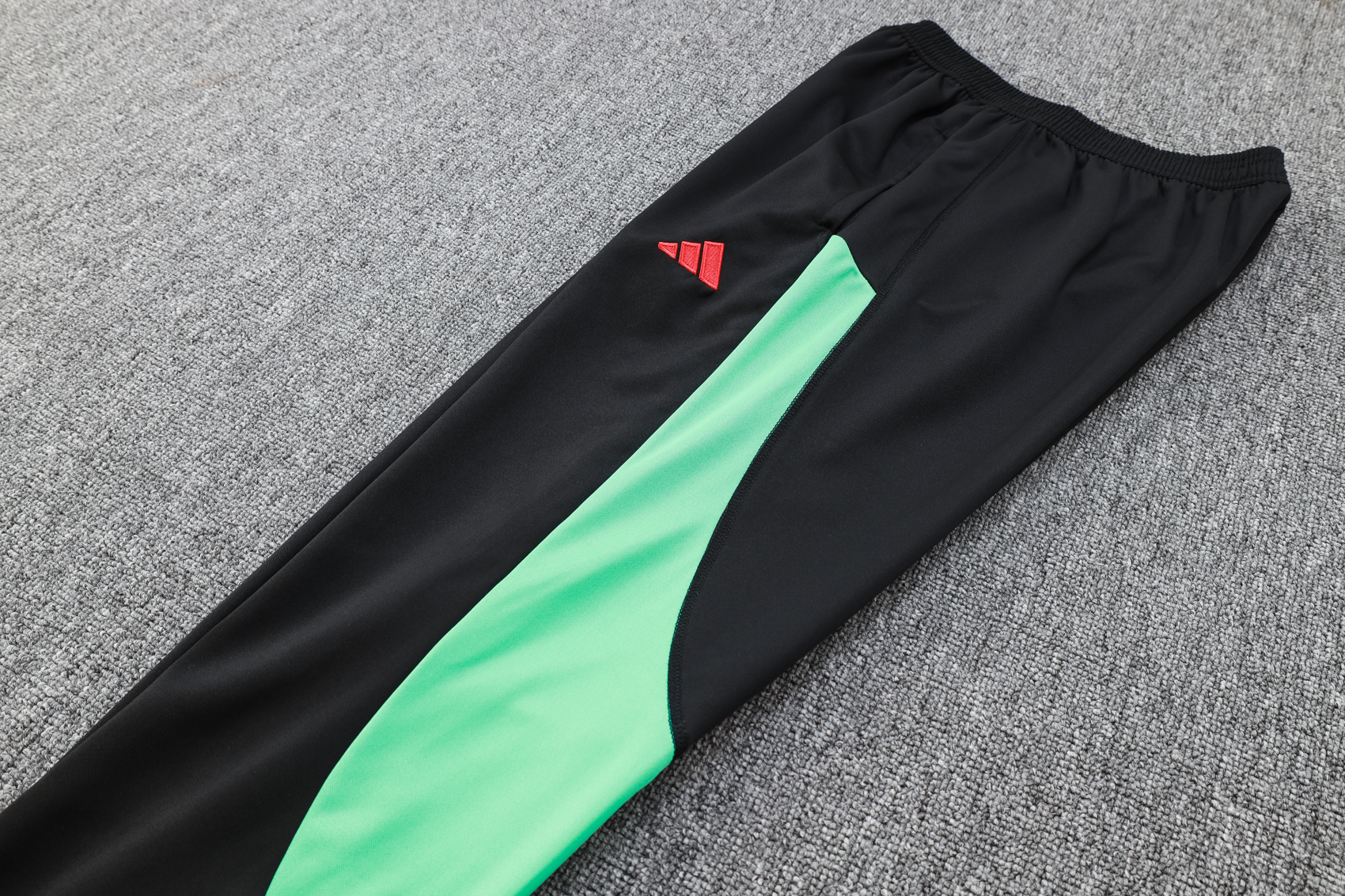 Manchester United 23-24 Jacket Training Tracksuit -Black - Unitedfutballjersey