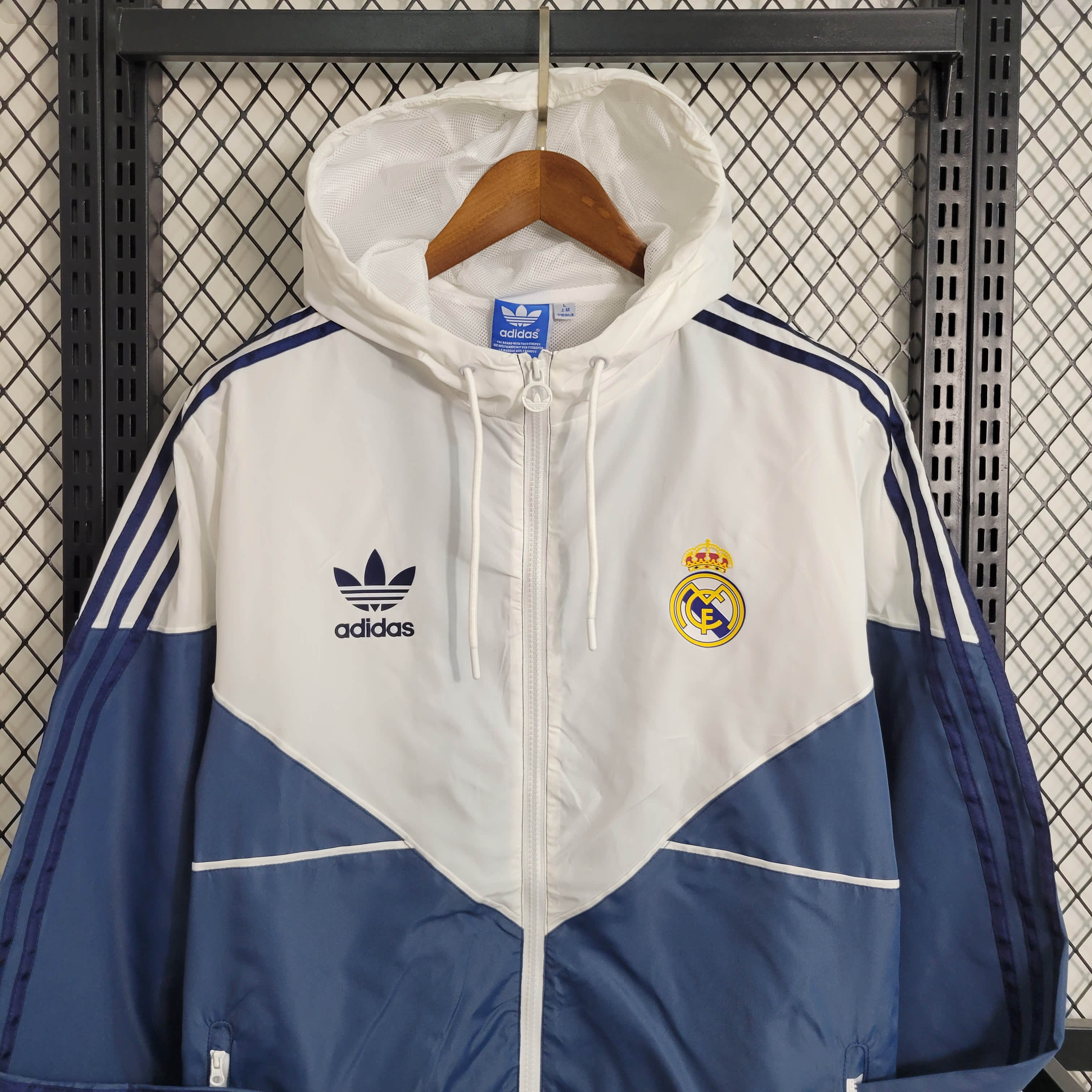Real Madrid 23-24 Player Windbreaker Jacket - White & Blue - Unitedfutballjersey