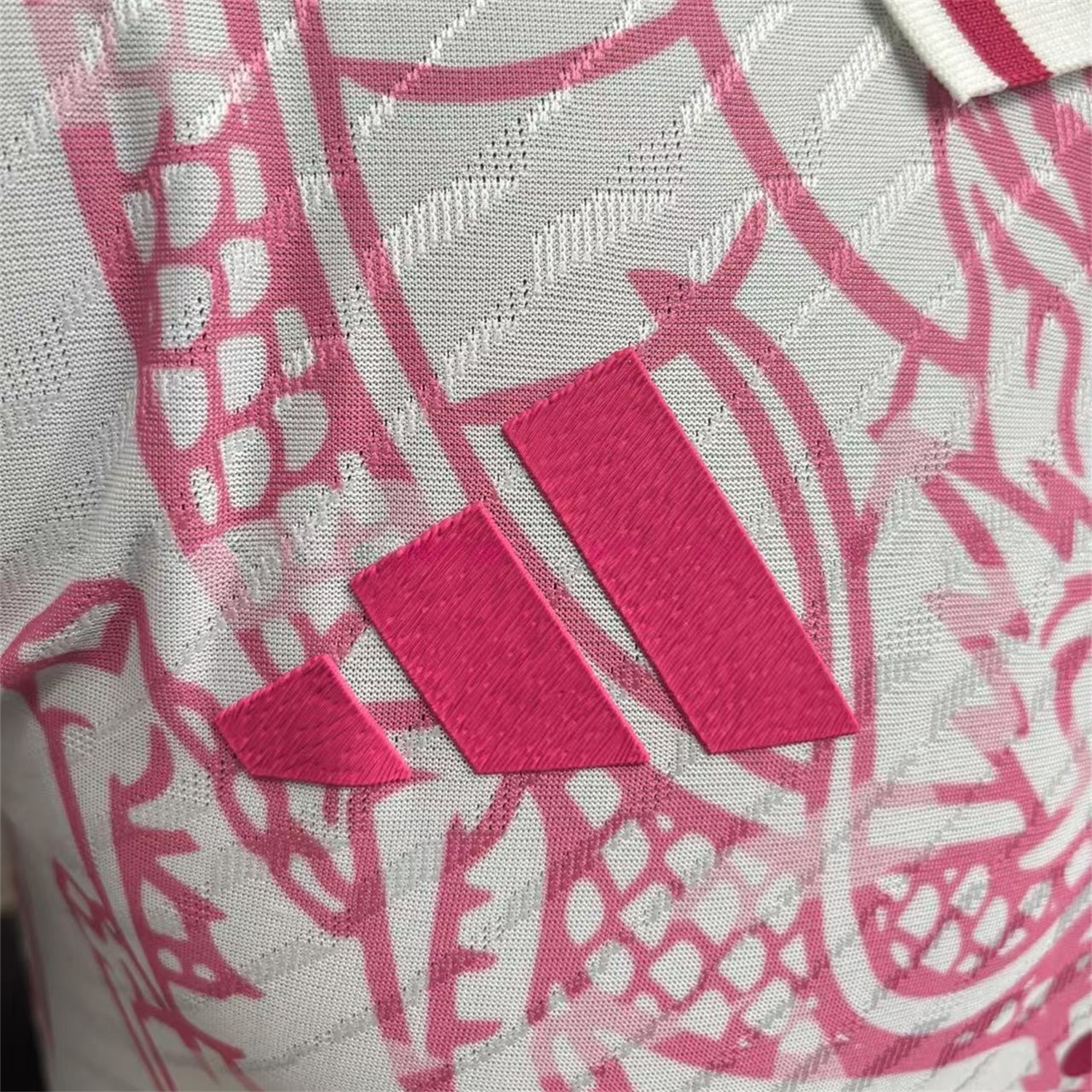 Real Madrid 25-26 Pink and White Dragon Pattern Jersey - Player Version - Unitedfutballjersey