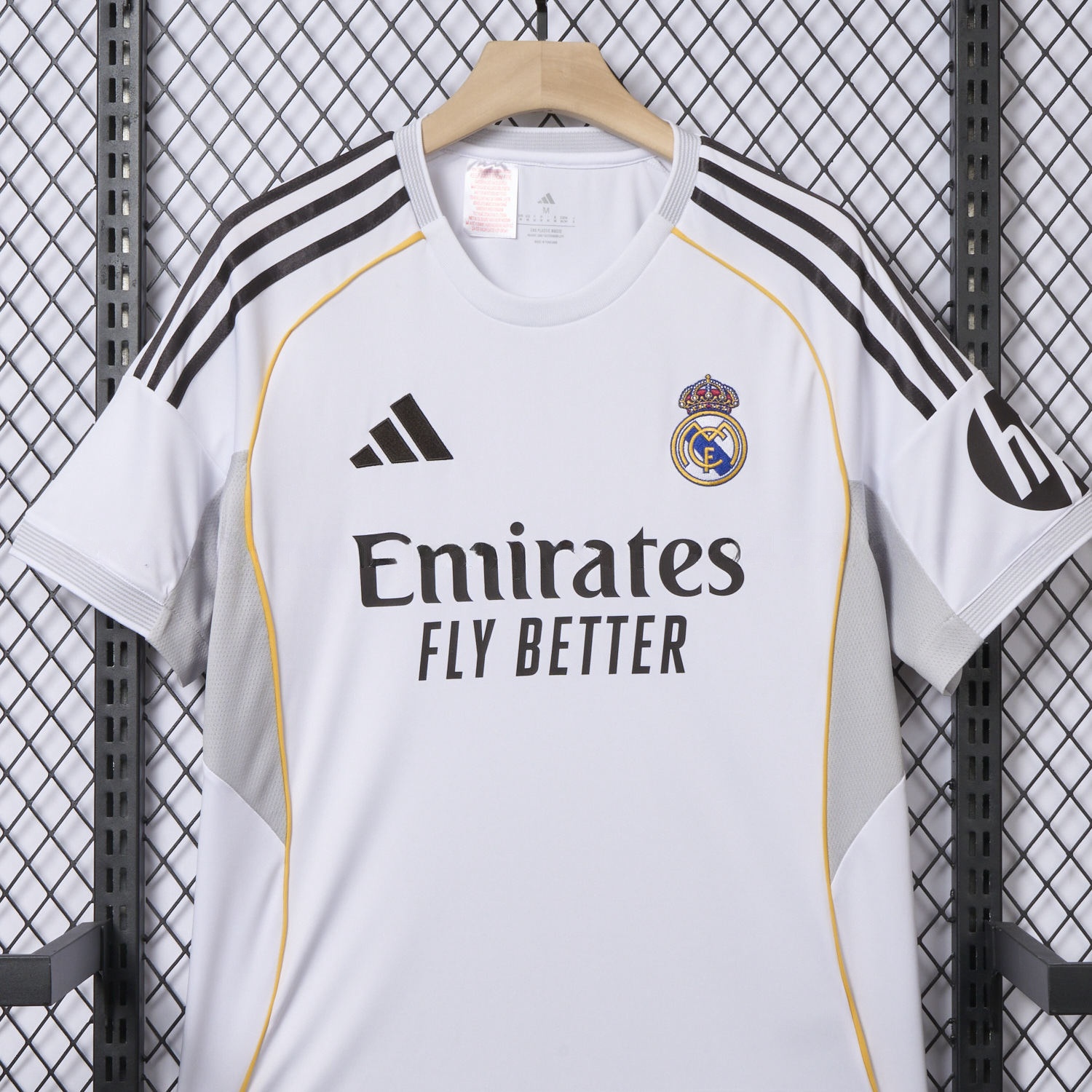 Real Madrid 25-26 Home White Jersey - Fans Version - Unitedfutballjersey