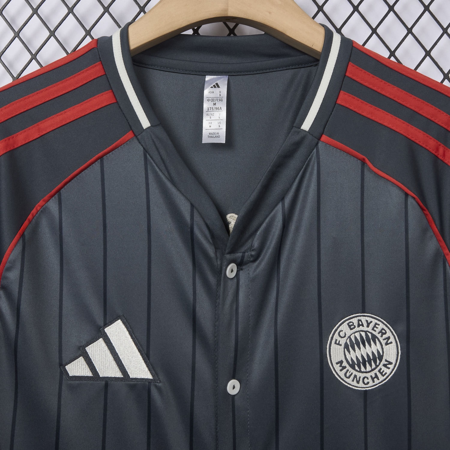 Bayern Munich 25-26 Deep Grey Baseball Jersey - Unitedfutballjersey