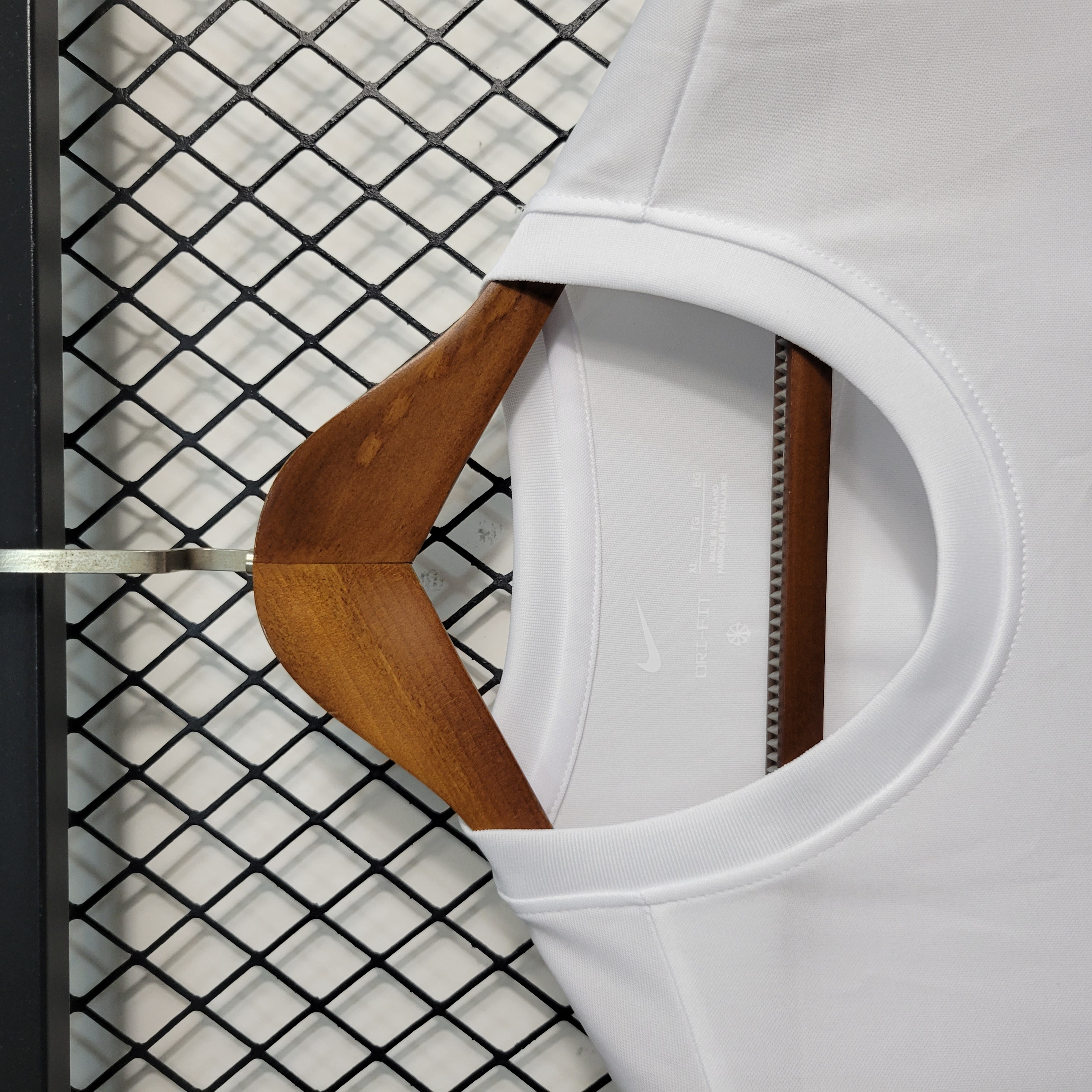 Frankfurt 23-24 Special Jersey - Fans Version - Unitedfutballjersey