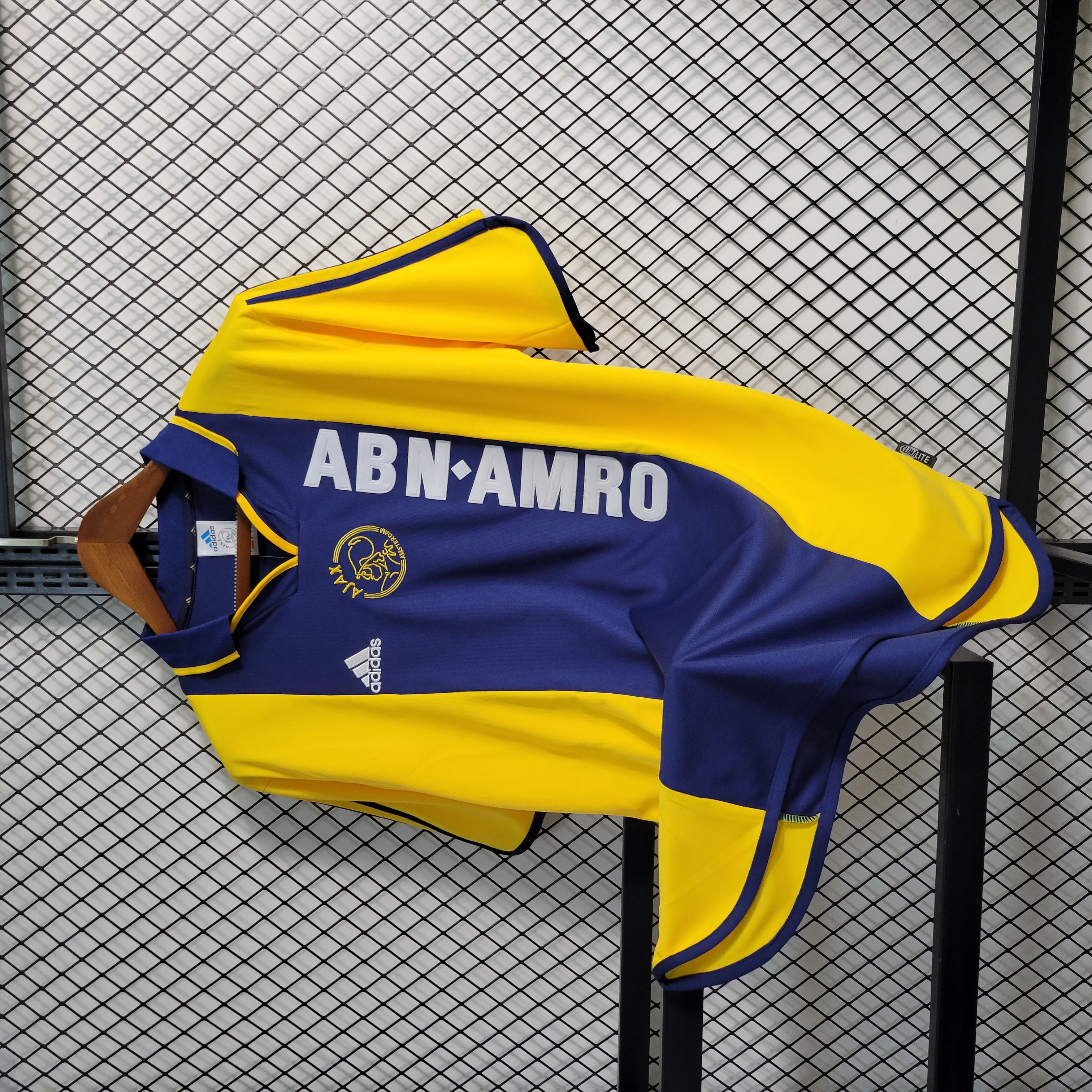 Retro Ajax 2000-01 Away Jersey - Unitedfutballjersey