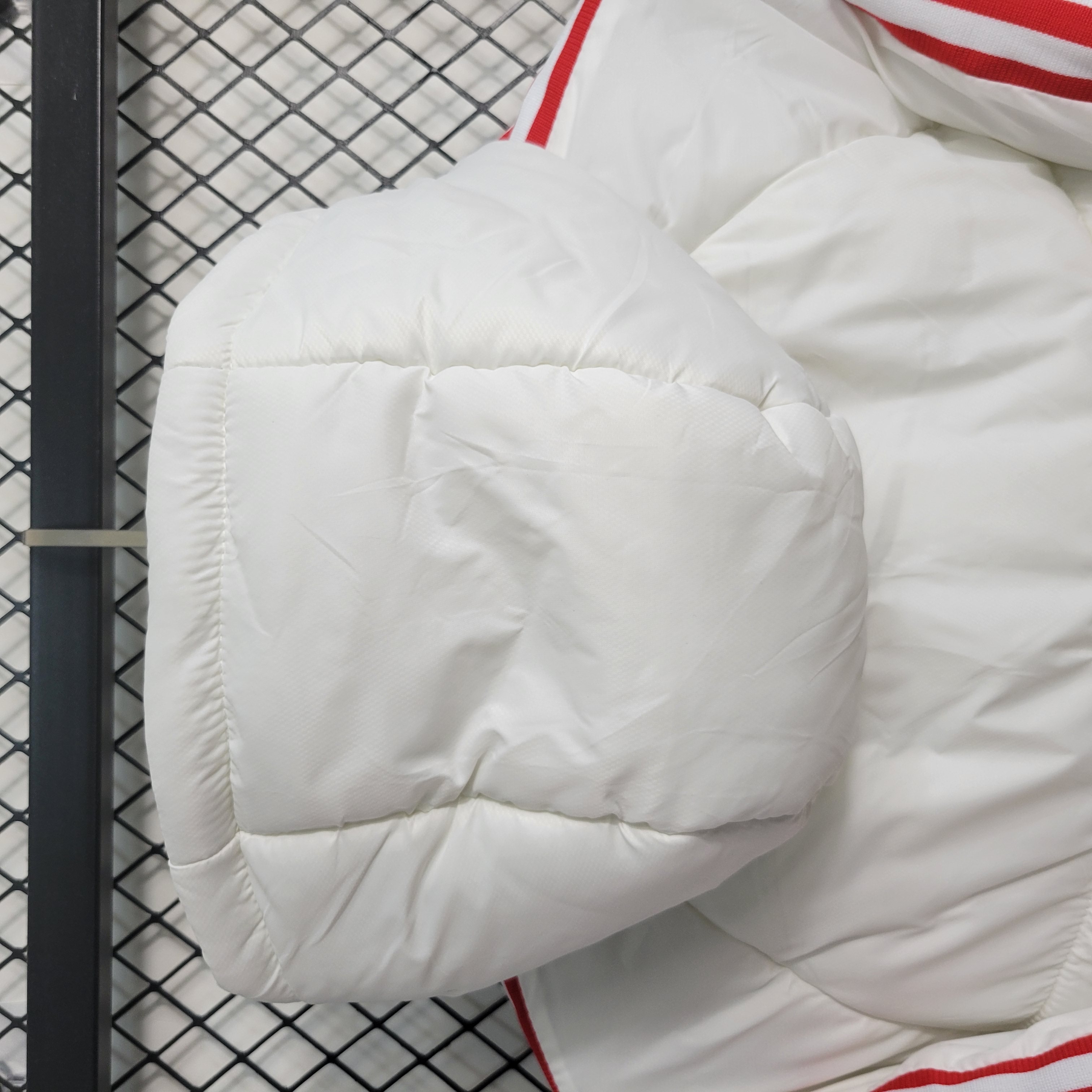 Internacional 23-24 Men's Hooded Thermal Cotton Jacket - White - Unitedfutballjersey