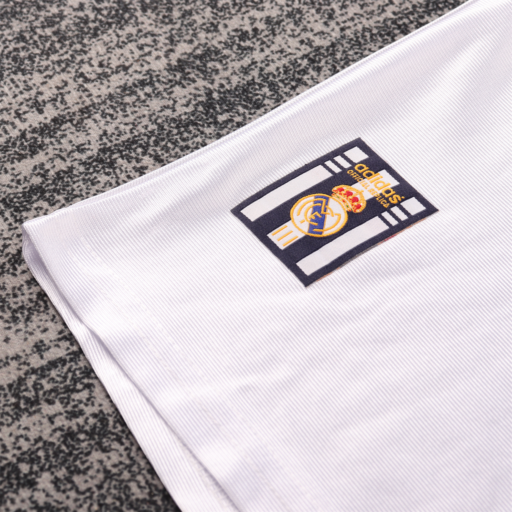 Retro Real Madrid 1998-00 Home Kids Kit - Unitedfutballjersey