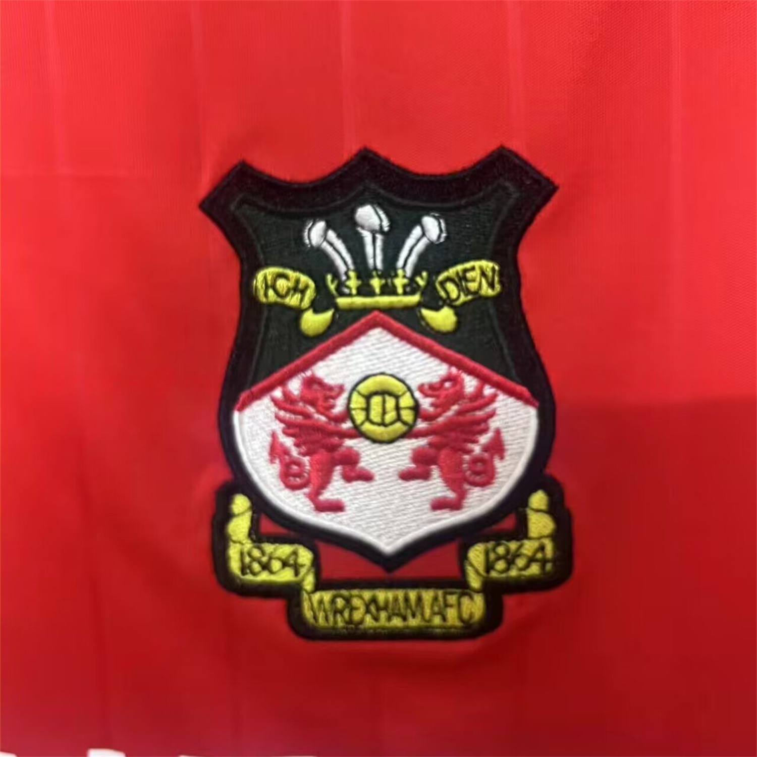 Wrexham 25-26 Home Jersey - Fans Version - Unitedfutballjersey