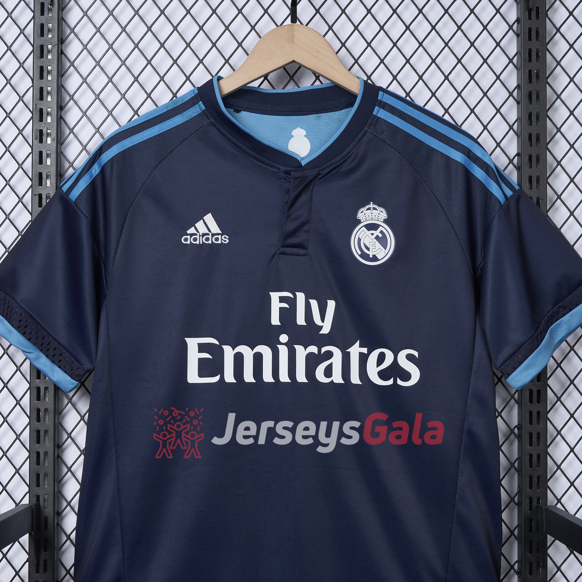 Retro Real Madrid 15-16 Third Jersey - Unitedfutballjersey